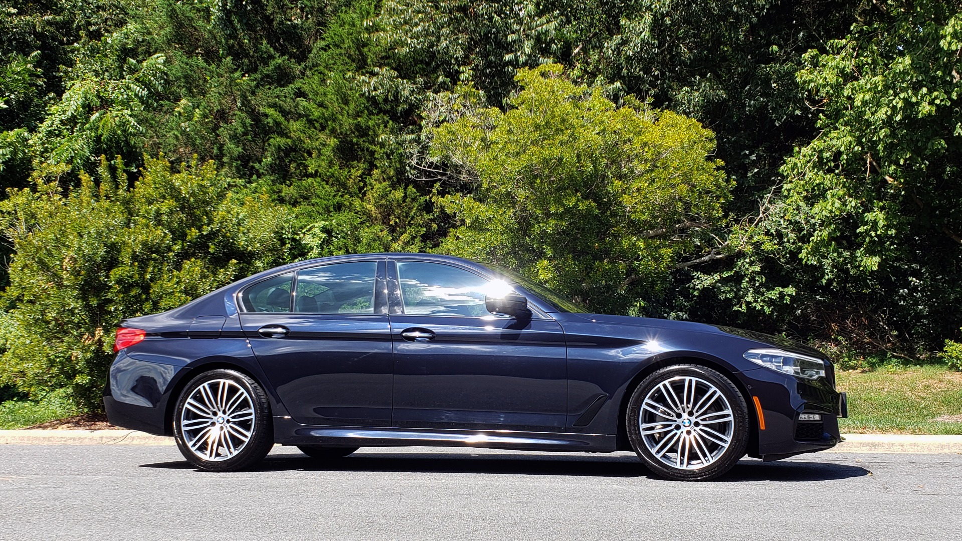 Used 2017 BMW 5 SERIES 540I XDRIVE PREMIUM / NAV / DRVR ASST PLUS / CLD WTHR / SUNROOF / REARVIEW for sale Sold at Formula Imports in Charlotte NC 28227 5