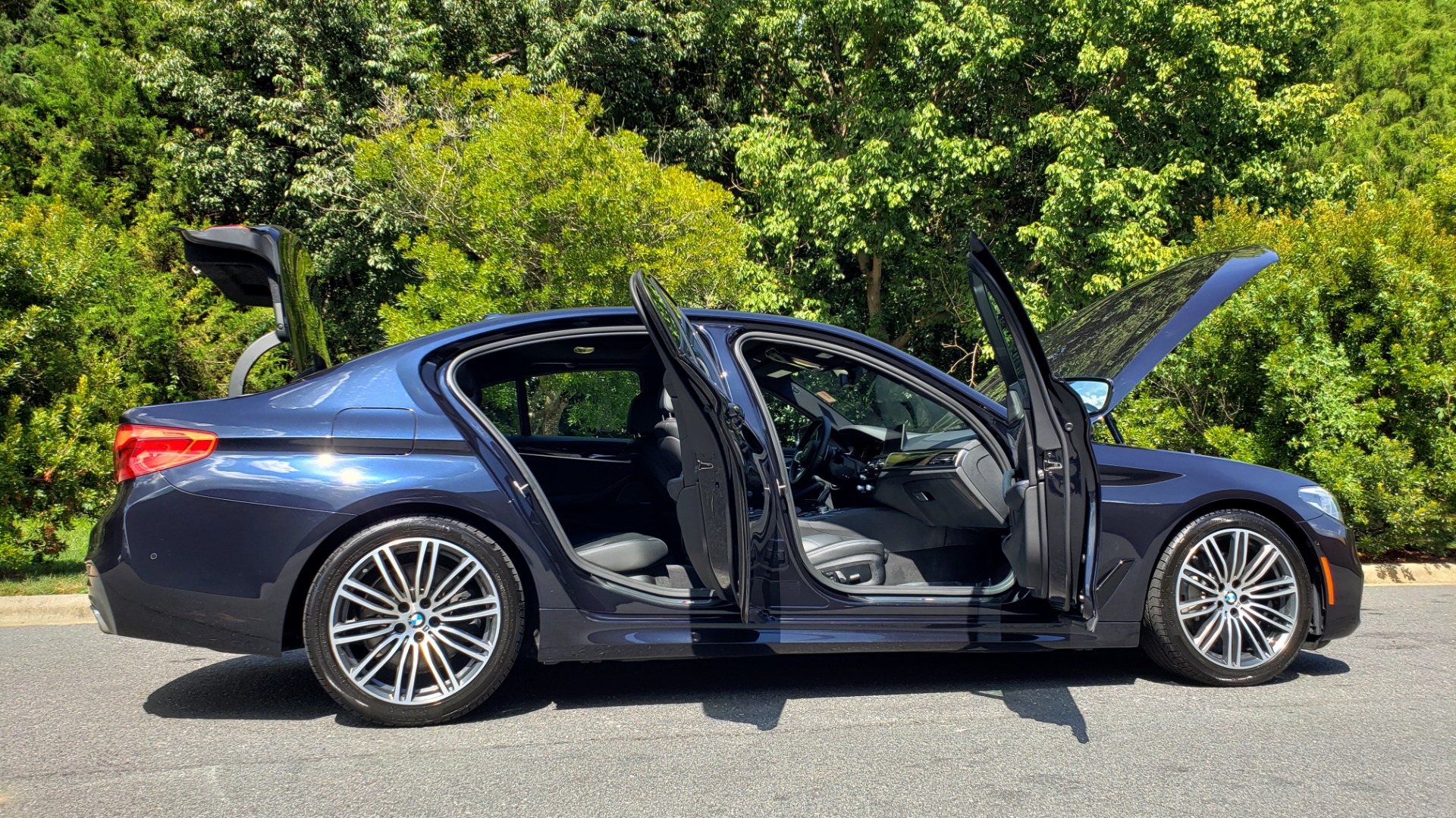 Used 2017 BMW 5 SERIES 540I XDRIVE PREMIUM / NAV / DRVR ASST PLUS / CLD WTHR / SUNROOF / REARVIEW for sale Sold at Formula Imports in Charlotte NC 28227 9