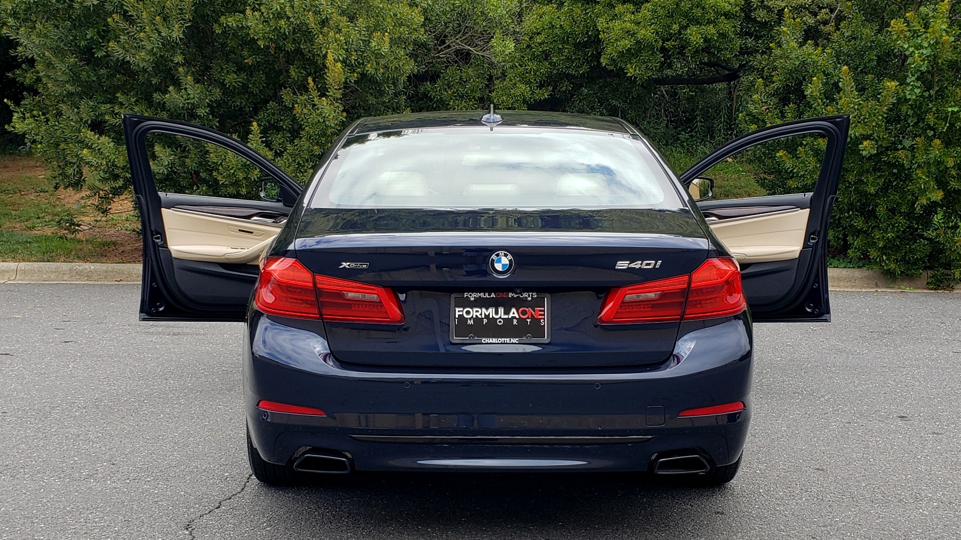 Used 2017 BMW 5 SERIES 540I XDRIVE PREMIUM / NAV / DRVR ASST / CLD WTHR / SUNROOF / REARVIEW for sale Sold at Formula Imports in Charlotte NC 28227 23