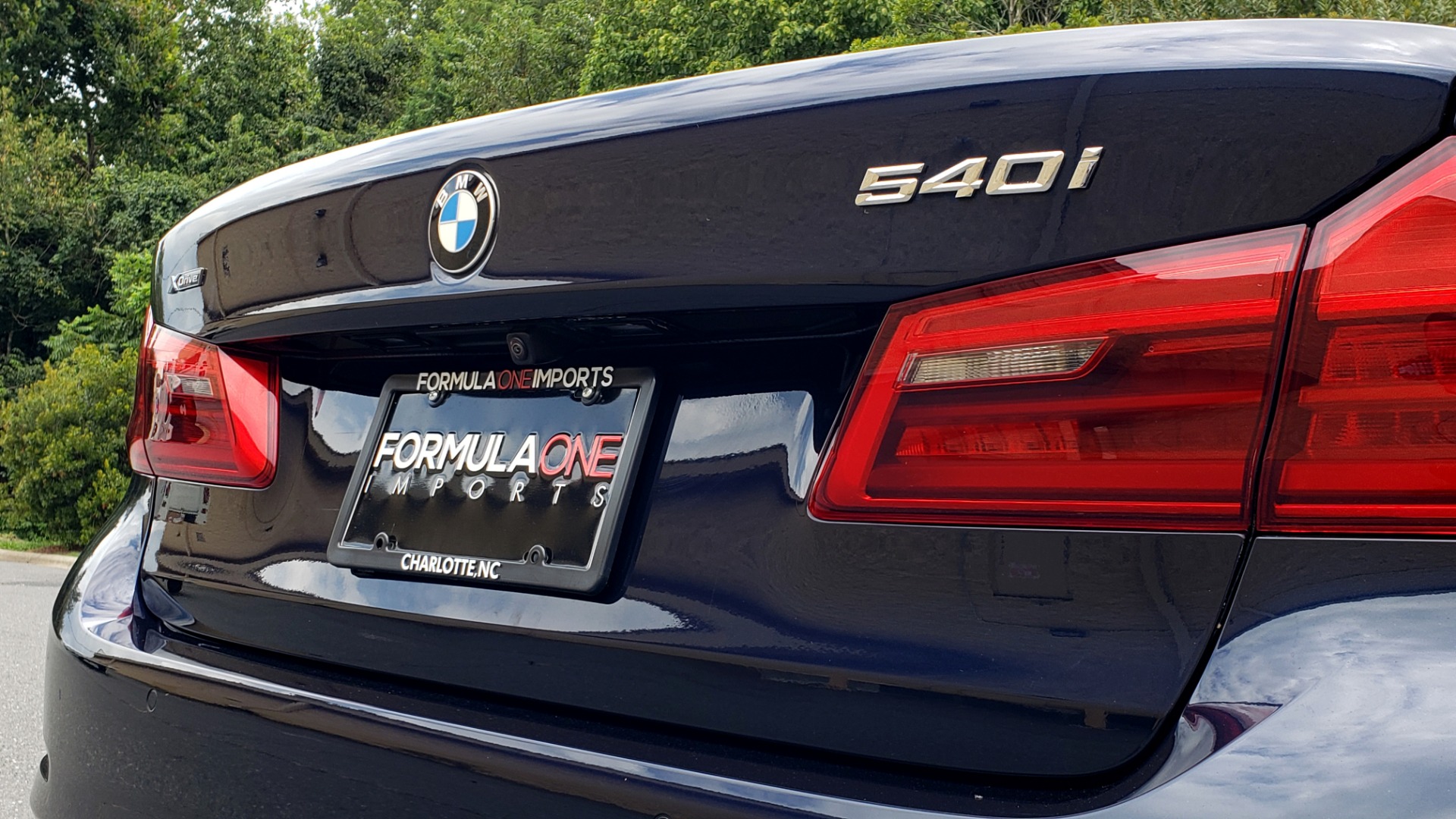 Used 2017 BMW 5 SERIES 540I XDRIVE PREMIUM / NAV / DRVR ASST / CLD WTHR / SUNROOF / REARVIEW for sale Sold at Formula Imports in Charlotte NC 28227 26