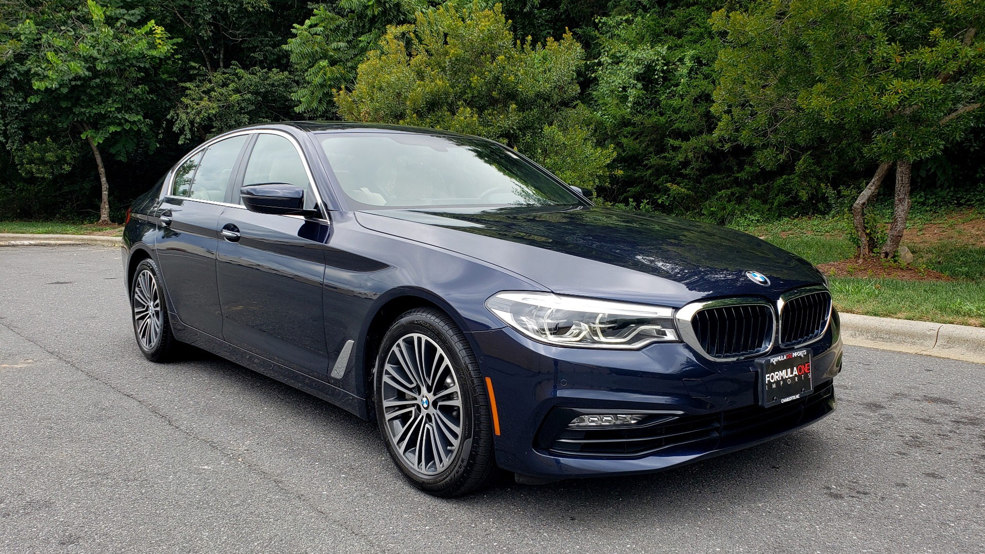 Used 2017 BMW 5 SERIES 540I XDRIVE PREMIUM / NAV / DRVR ASST / CLD WTHR / SUNROOF / REARVIEW for sale Sold at Formula Imports in Charlotte NC 28227 4