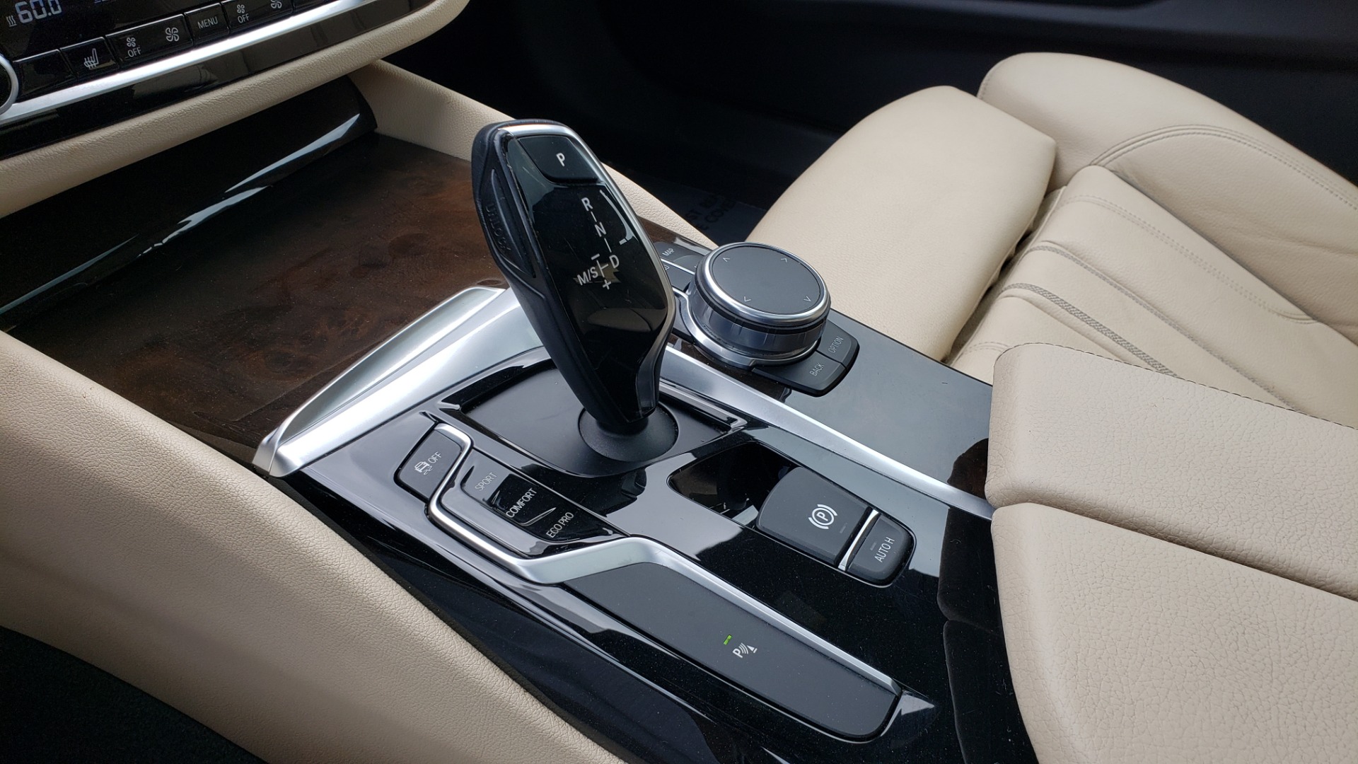 Used 2017 BMW 5 SERIES 540I XDRIVE PREMIUM / NAV / DRVR ASST / CLD WTHR / SUNROOF / REARVIEW for sale Sold at Formula Imports in Charlotte NC 28227 44