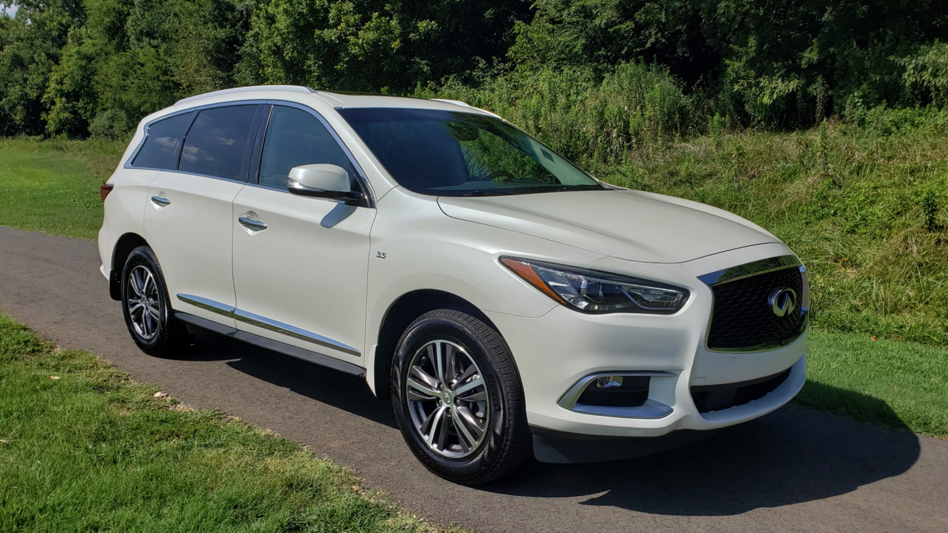 Used 2016 Infiniti QX60 AWD / 3.5L V6 / SUNROOF / HTD STS / 3-ROW / TOWING / REARVIEW for sale Sold at Formula Imports in Charlotte NC 28227 6