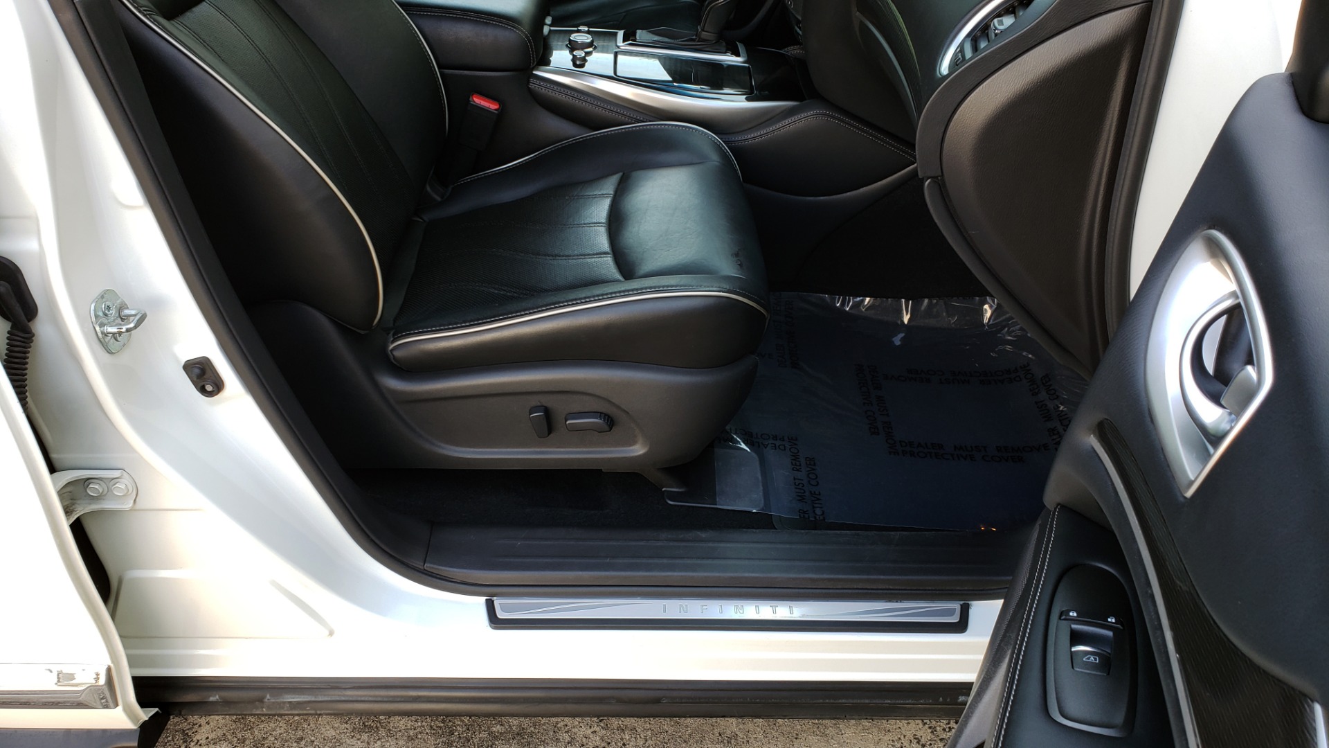 Used 2016 Infiniti QX60 AWD / 3.5L V6 / SUNROOF / HTD STS / 3-ROW / TOWING / REARVIEW for sale Sold at Formula Imports in Charlotte NC 28227 68