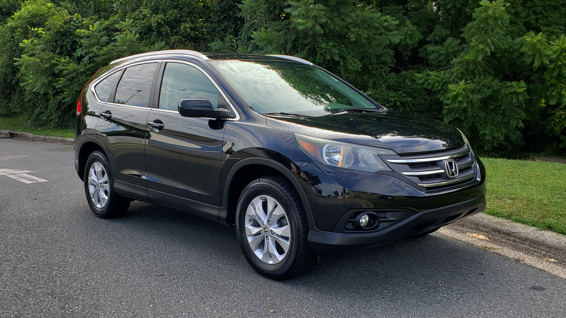 Used 2012 Honda CR-V EX-L / AWD / 5DR / SUNROOF / HEATED SEATS / REARVIEW for sale Sold at Formula Imports in Charlotte NC 28227 4