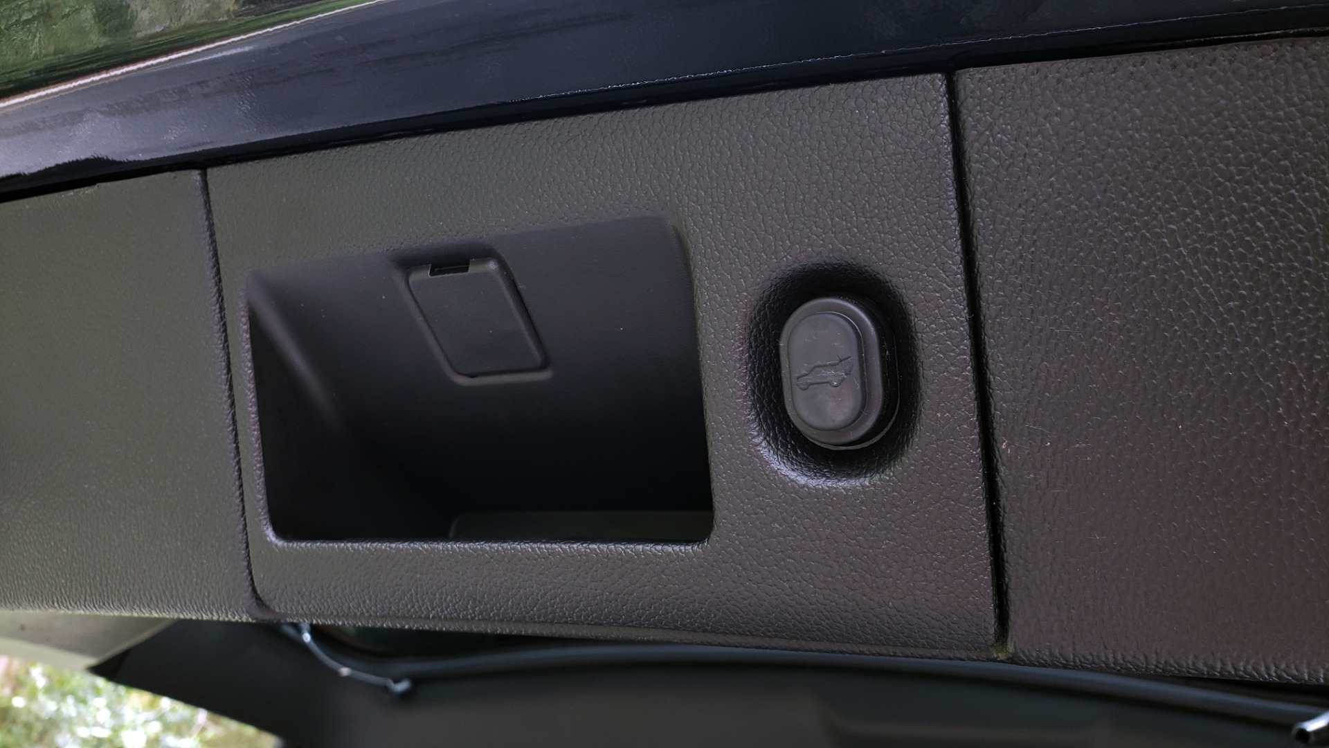 Used 2017 GMC YUKON XL DENALI 4WD / NAV / SUNROOF / ENT / 3-ROWS / BOSE / REARVIEW for sale Sold at Formula Imports in Charlotte NC 28227 20