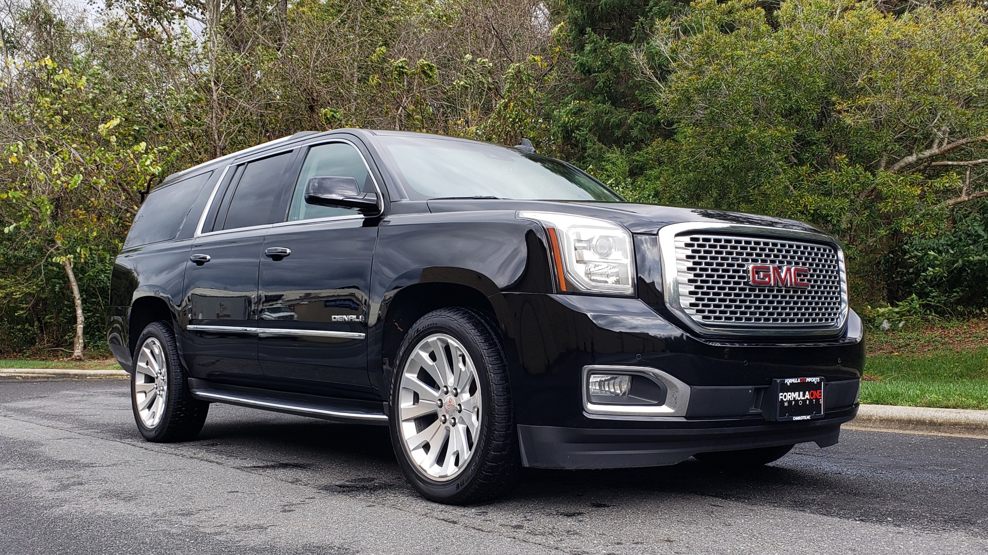 Used 2017 GMC YUKON XL DENALI 4WD / NAV / SUNROOF / ENT / 3-ROWS / BOSE / REARVIEW for sale Sold at Formula Imports in Charlotte NC 28227 4