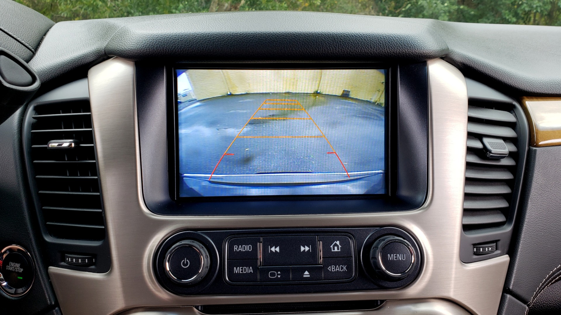 Used 2017 GMC YUKON XL DENALI 4WD / NAV / SUNROOF / ENT / 3-ROWS / BOSE / REARVIEW for sale Sold at Formula Imports in Charlotte NC 28227 51