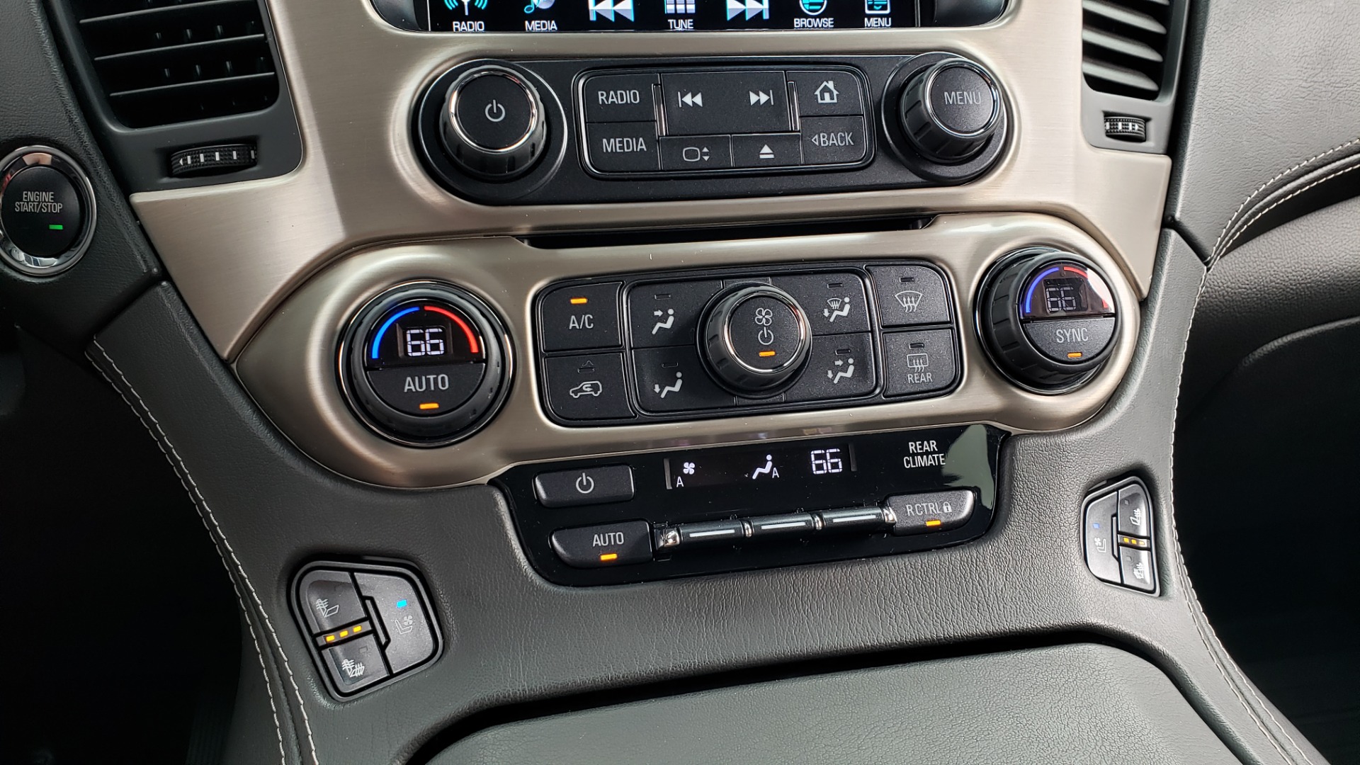 Used 2017 GMC YUKON XL DENALI 4WD / NAV / SUNROOF / ENT / 3-ROWS / BOSE / REARVIEW for sale Sold at Formula Imports in Charlotte NC 28227 55
