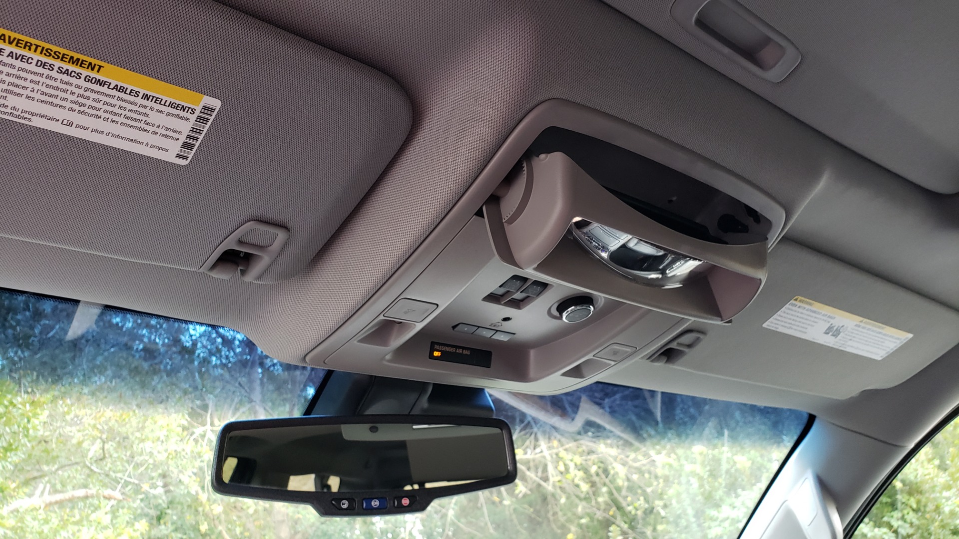 Used 2017 GMC YUKON XL DENALI 4WD / NAV / SUNROOF / ENT / 3-ROWS / BOSE / REARVIEW for sale Sold at Formula Imports in Charlotte NC 28227 60
