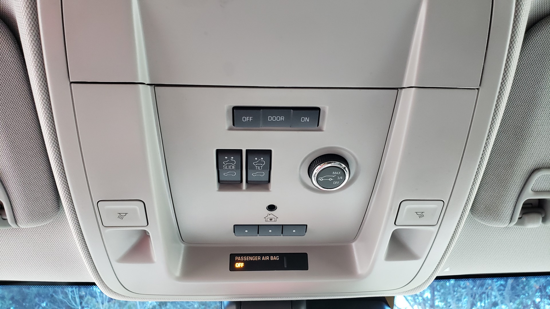Used 2017 GMC YUKON XL DENALI 4WD / NAV / SUNROOF / ENT / 3-ROWS / BOSE / REARVIEW for sale Sold at Formula Imports in Charlotte NC 28227 61