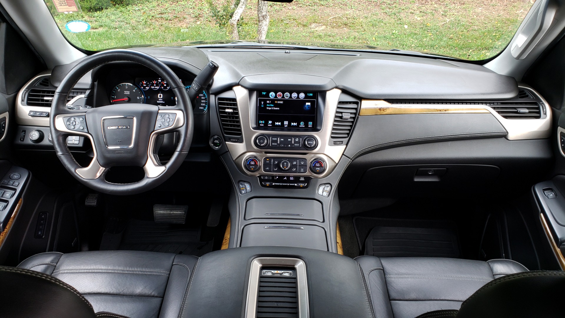 Used 2017 GMC YUKON XL DENALI 4WD / NAV / SUNROOF / ENT / 3-ROWS / BOSE / REARVIEW for sale Sold at Formula Imports in Charlotte NC 28227 89