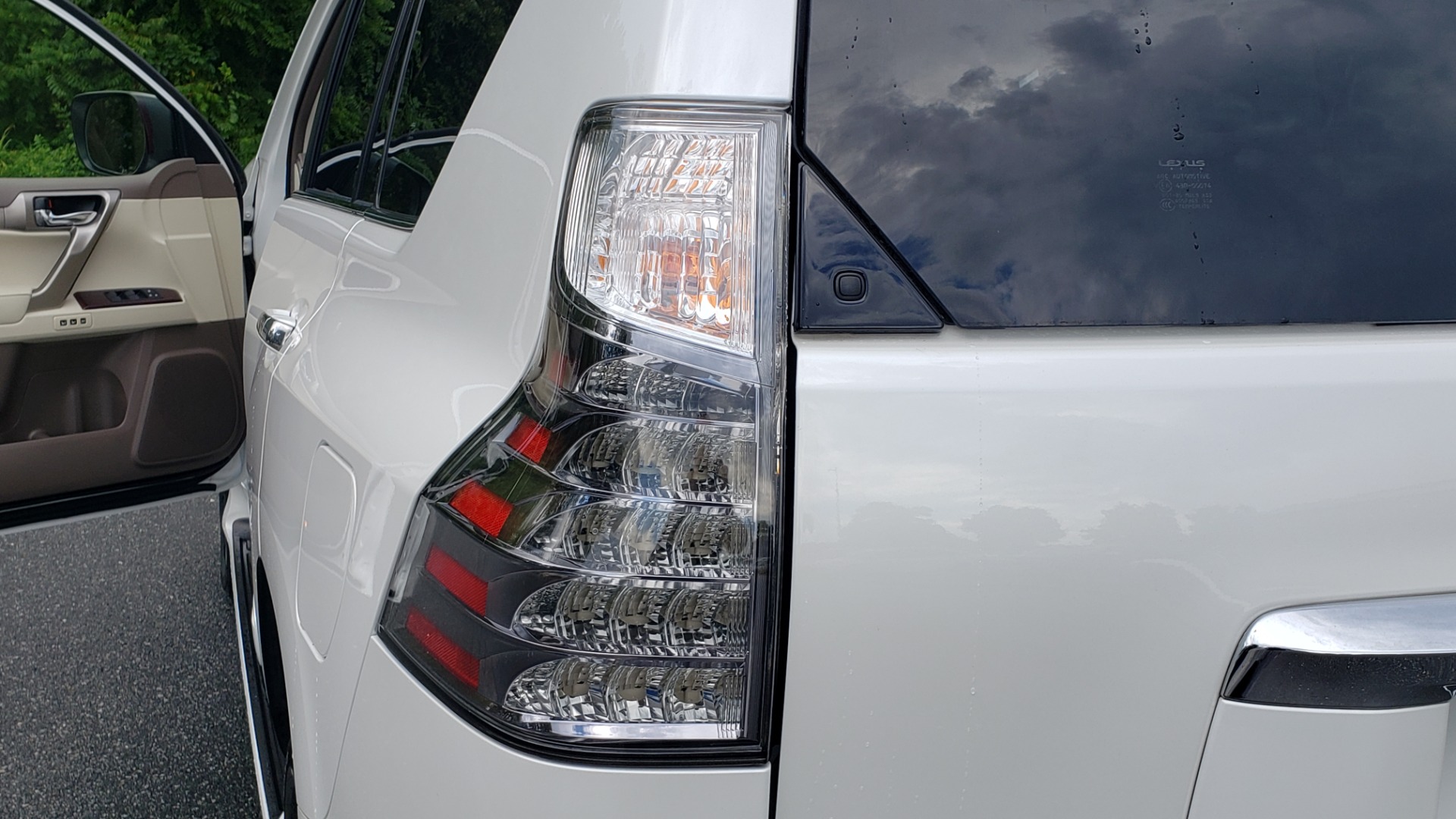 Used 2019 Lexus GX GX 460 for sale Sold at Formula Imports in Charlotte NC 28227 32