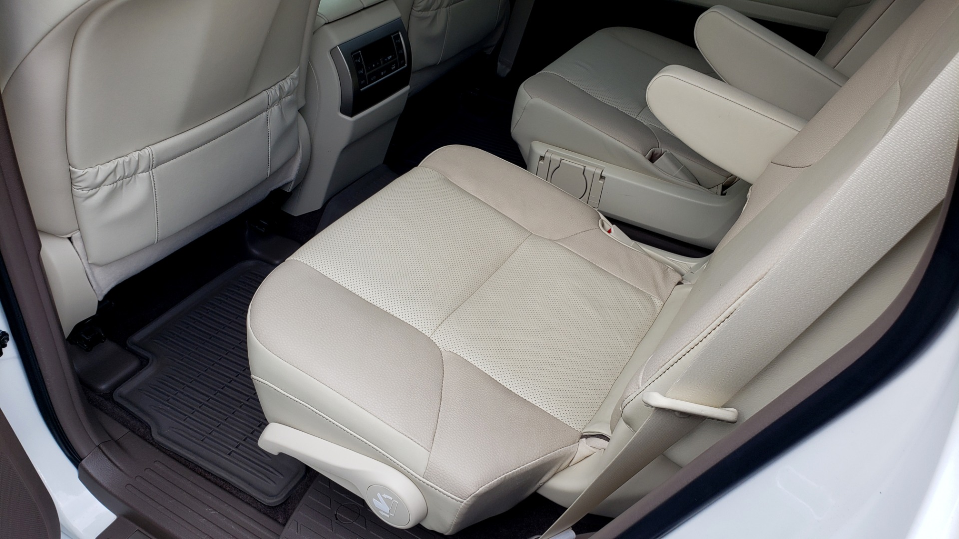 Used 2019 Lexus GX GX 460 for sale Sold at Formula Imports in Charlotte NC 28227 65