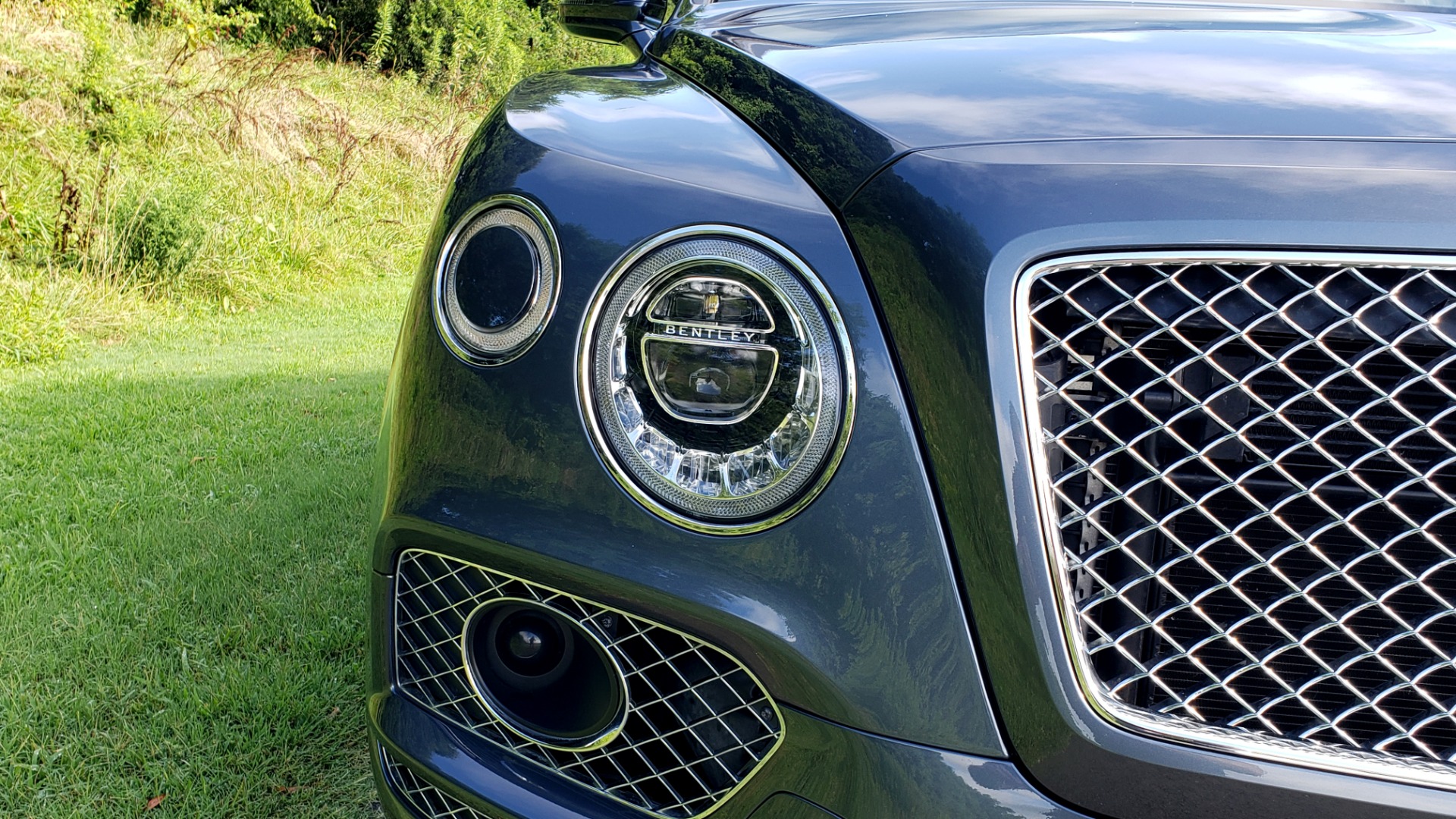 Used 2017 Bentley BENTAYGA W12 600HP / NAV / HTD SEATS / PANO-ROOF / REARVIEW / 21IN WHEELS for sale Sold at Formula Imports in Charlotte NC 28227 13