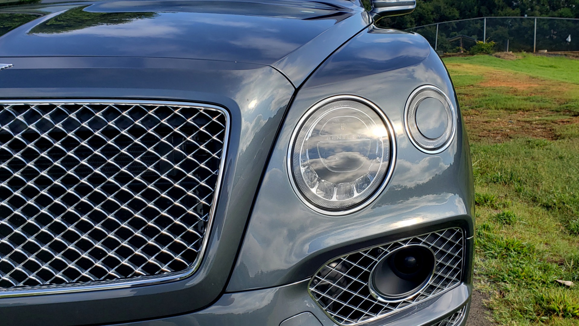 Used 2017 Bentley BENTAYGA W12 600HP / NAV / HTD SEATS / PANO-ROOF / REARVIEW / 21IN WHEELS for sale Sold at Formula Imports in Charlotte NC 28227 14