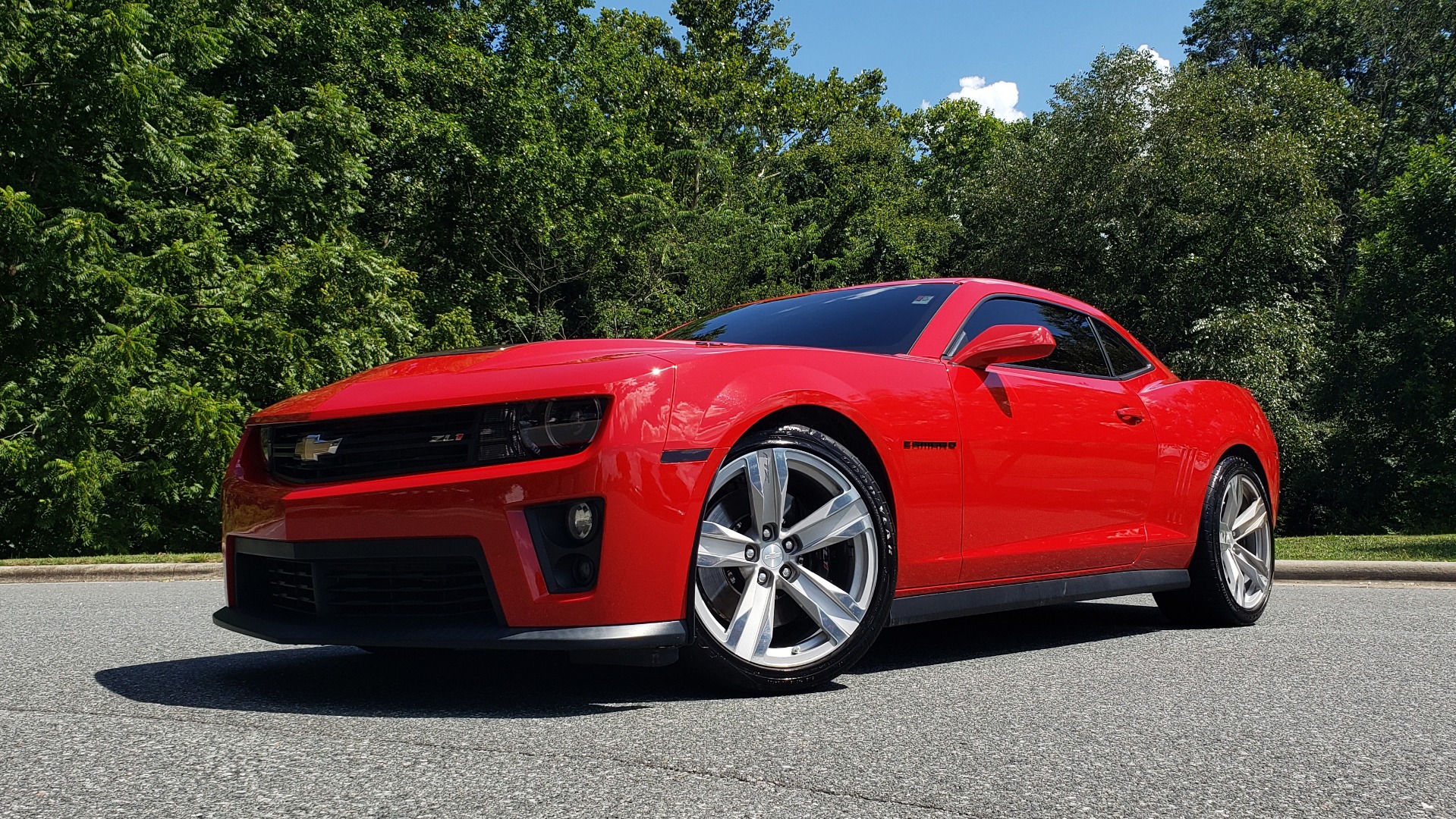 Used 2013 Chevrolet CAMARO ZL1 / 6.2L SUPERCHARGED 580HP / 6-SPD AUTO / NAV / REARVIEW for sale Sold at Formula Imports in Charlotte NC 28227 2