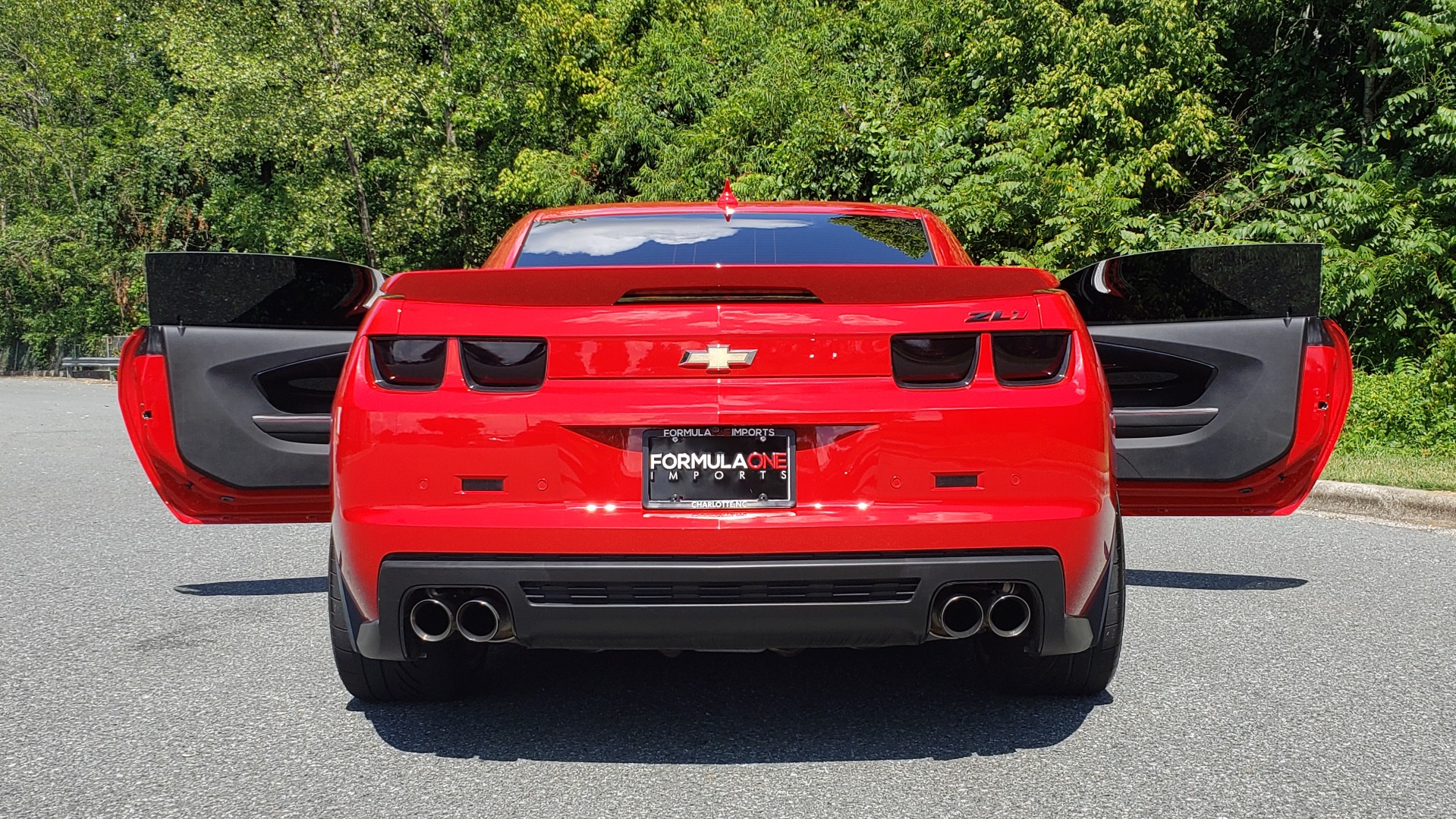 Used 2013 Chevrolet CAMARO ZL1 / 6.2L SUPERCHARGED 580HP / 6-SPD AUTO / NAV / REARVIEW for sale Sold at Formula Imports in Charlotte NC 28227 37