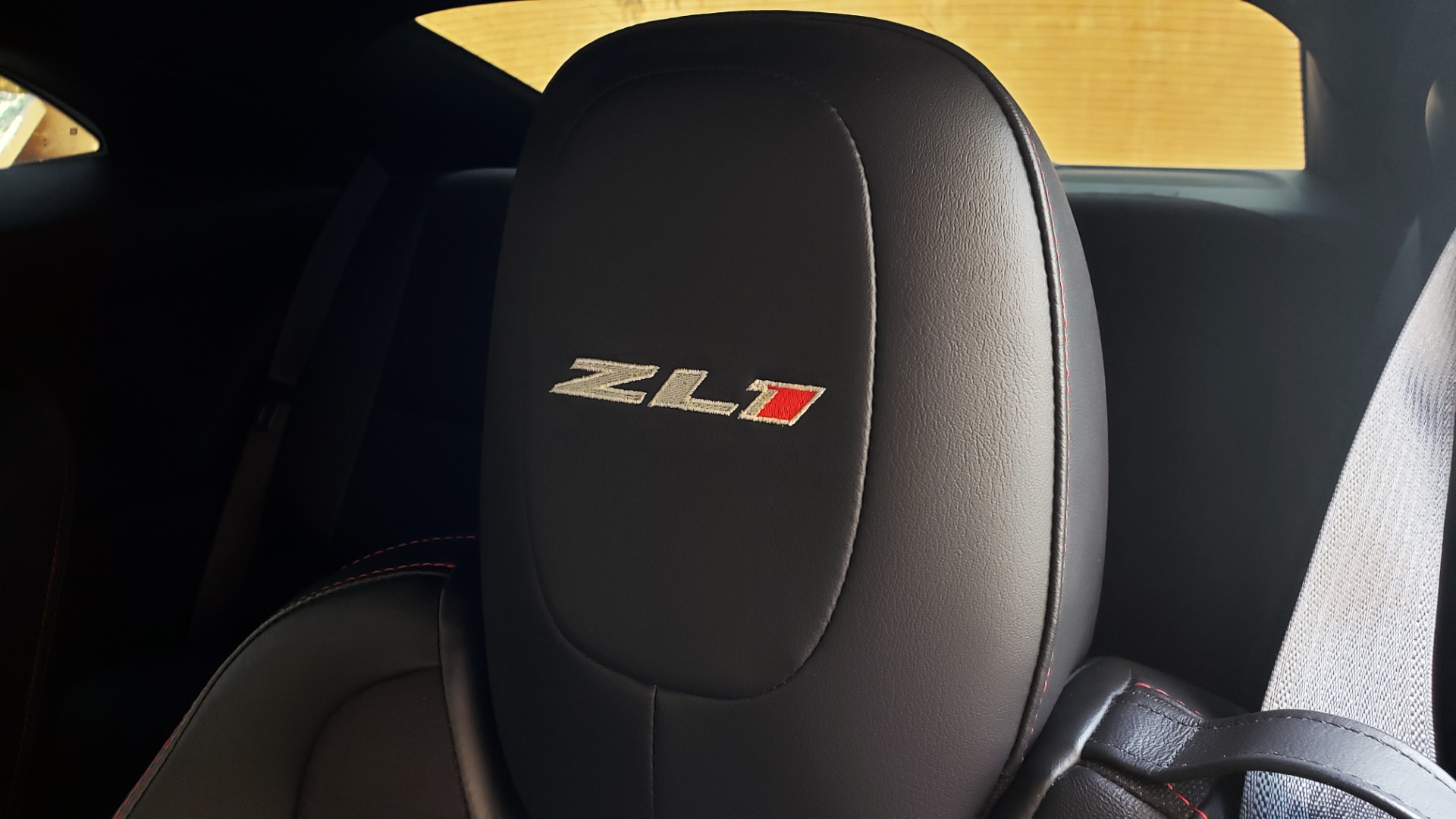 Used 2013 Chevrolet CAMARO ZL1 / 6.2L SUPERCHARGED 580HP / 6-SPD AUTO / NAV / REARVIEW for sale Sold at Formula Imports in Charlotte NC 28227 45