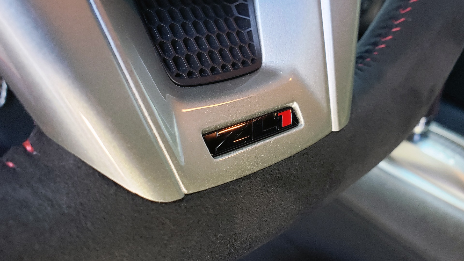 Used 2013 Chevrolet CAMARO ZL1 / 6.2L SUPERCHARGED 580HP / 6-SPD AUTO / NAV / REARVIEW for sale Sold at Formula Imports in Charlotte NC 28227 50