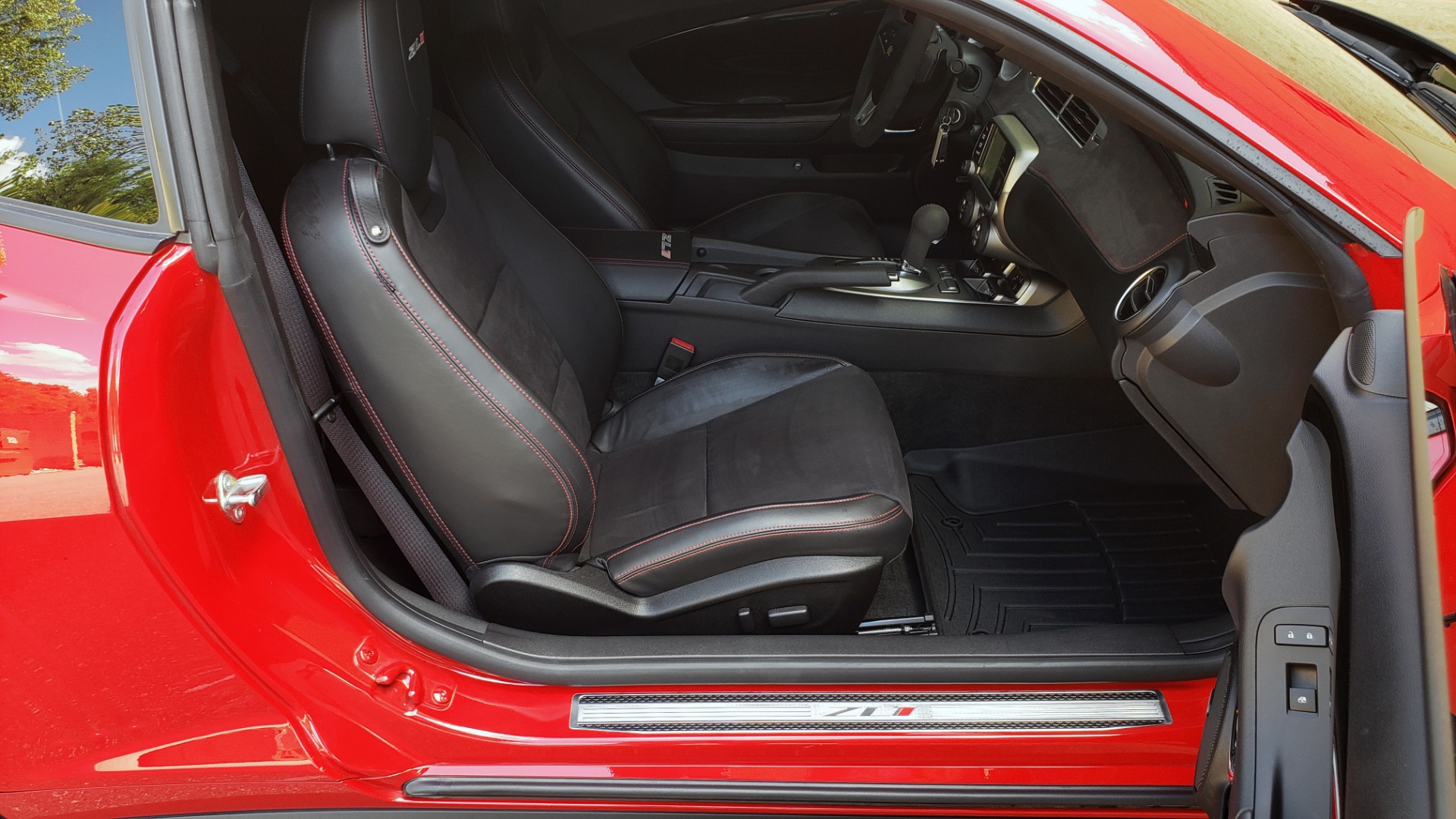 Used 2013 Chevrolet CAMARO ZL1 / 6.2L SUPERCHARGED 580HP / 6-SPD AUTO / NAV / REARVIEW for sale Sold at Formula Imports in Charlotte NC 28227 78