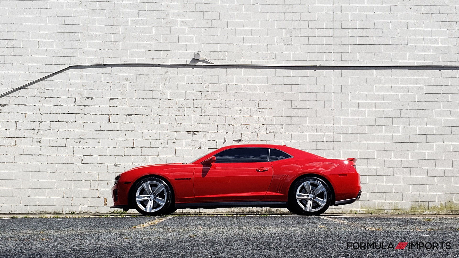 Used 2013 Chevrolet CAMARO ZL1 / 6.2L SUPERCHARGED 580HP / 6-SPD AUTO / NAV / REARVIEW for sale Sold at Formula Imports in Charlotte NC 28227 94