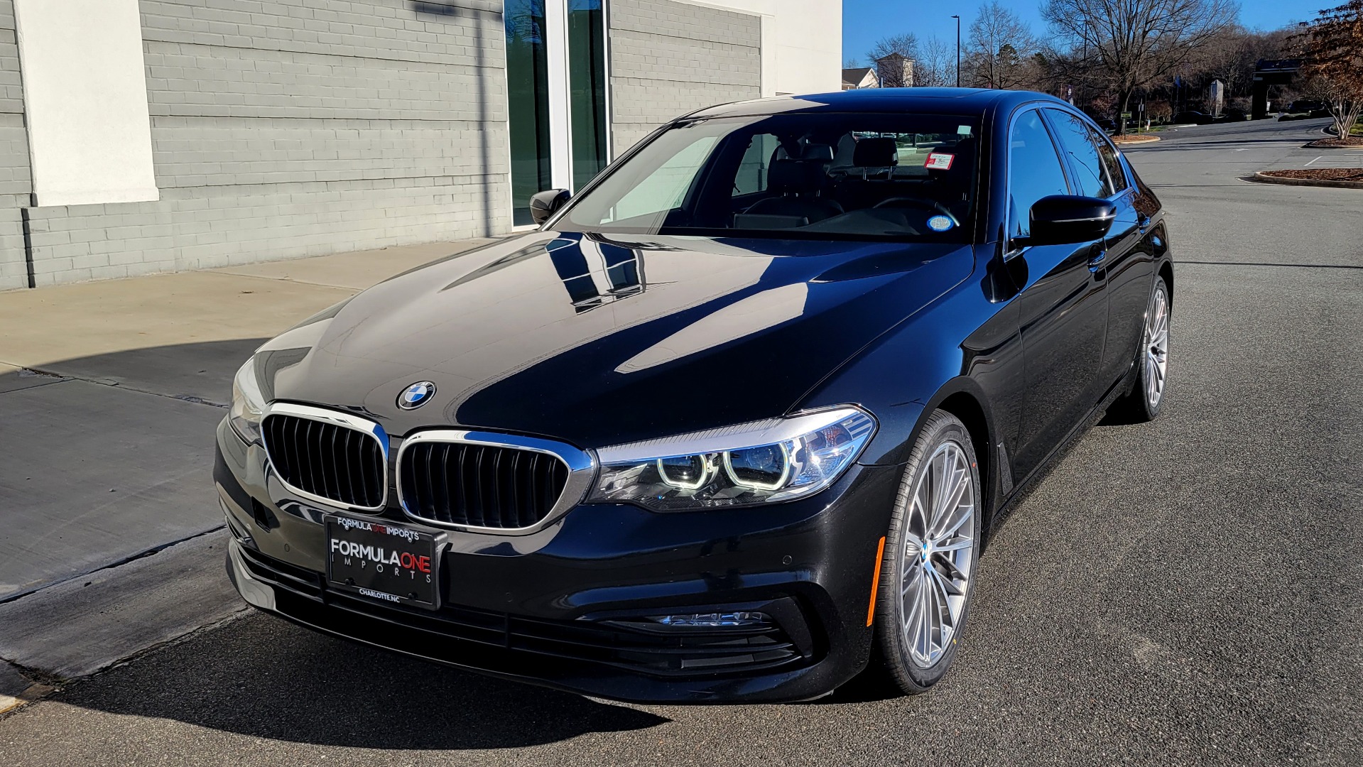 Used 2017 BMW 5 SERIES 530I XDRIVE PREMIUM / NAV / SUNROOF / PARK ASST / COLD WTHR / RE for sale Sold at Formula Imports in Charlotte NC 28227 2