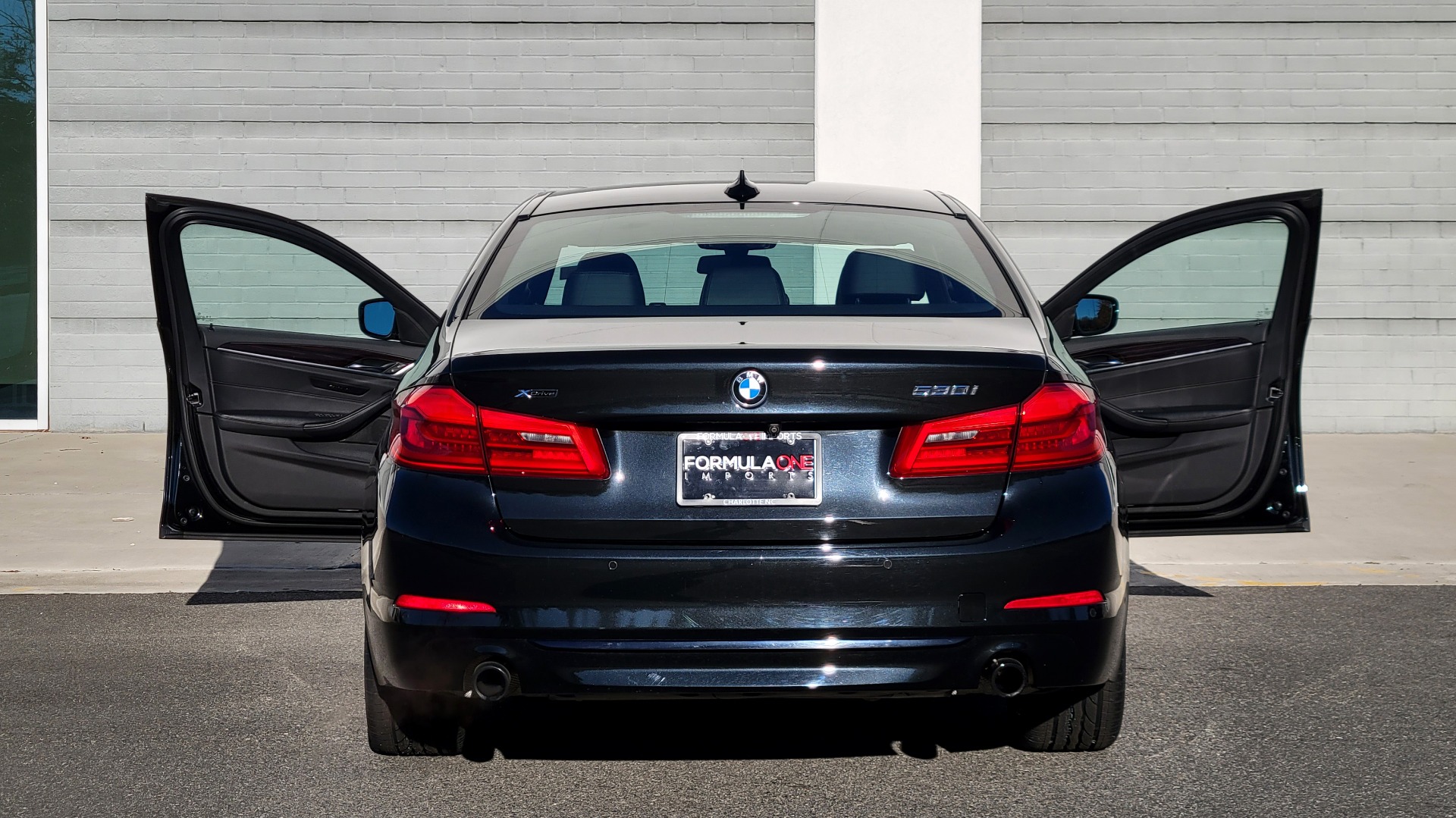 Used 2017 BMW 5 SERIES 530I XDRIVE PREMIUM / NAV / SUNROOF / PARK ASST / COLD WTHR / RE for sale Sold at Formula Imports in Charlotte NC 28227 22