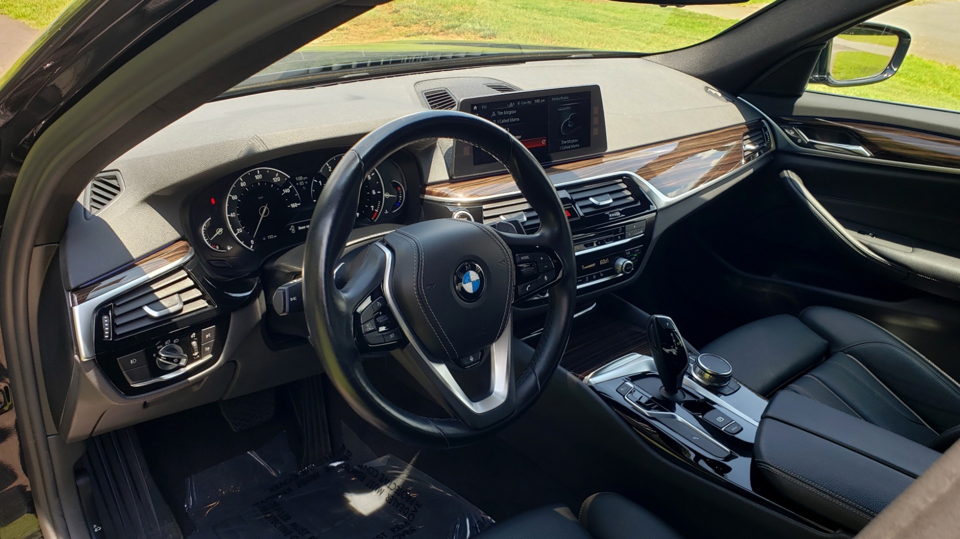 Used 2017 BMW 5 SERIES 530I XDRIVE PREMIUM / NAV / SUNROOF / PARK ASST / COLD WTHR / RE for sale Sold at Formula Imports in Charlotte NC 28227 25