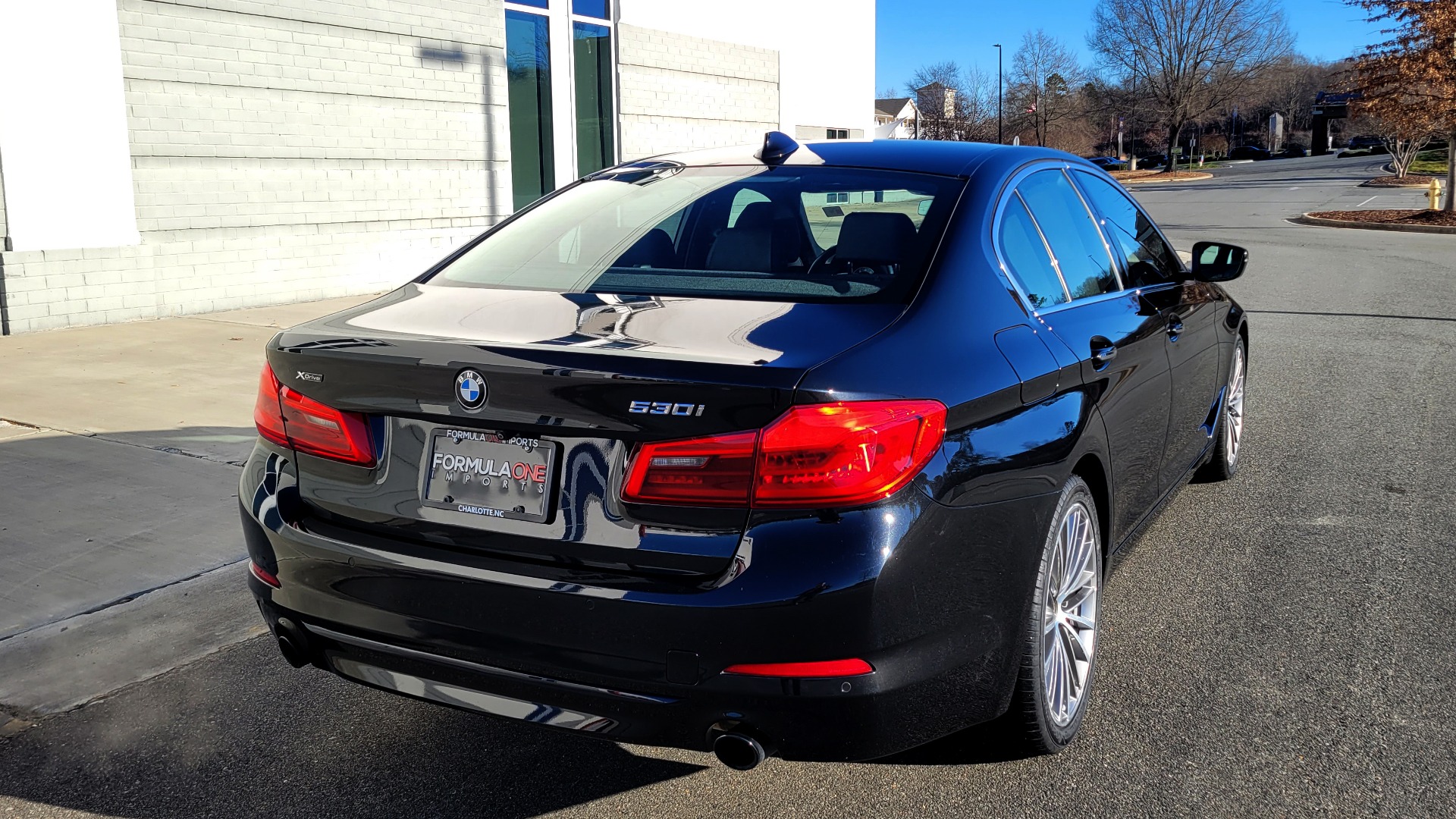 Used 2017 BMW 5 SERIES 530I XDRIVE PREMIUM / NAV / SUNROOF / PARK ASST / COLD WTHR / RE for sale Sold at Formula Imports in Charlotte NC 28227 7