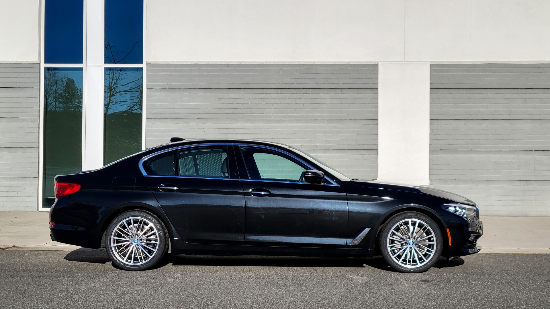 Used 2017 BMW 5 SERIES 530I XDRIVE PREMIUM / NAV / SUNROOF / PARK ASST / COLD WTHR / RE for sale Sold at Formula Imports in Charlotte NC 28227 9