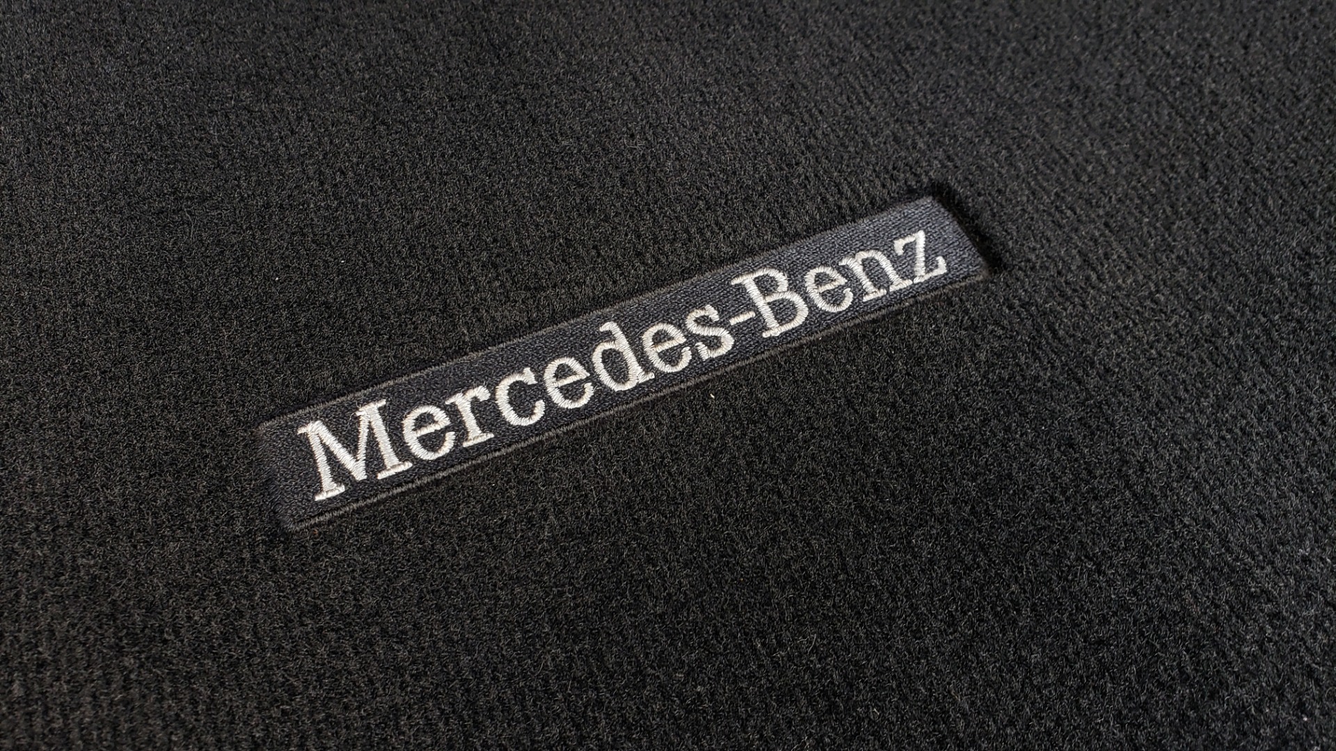 Used 2016 Mercedes-Benz GLC 300 / PANO-ROOF / HEATED SEATS / REARVIEW / NEW TIRES for sale Sold at Formula Imports in Charlotte NC 28227 13