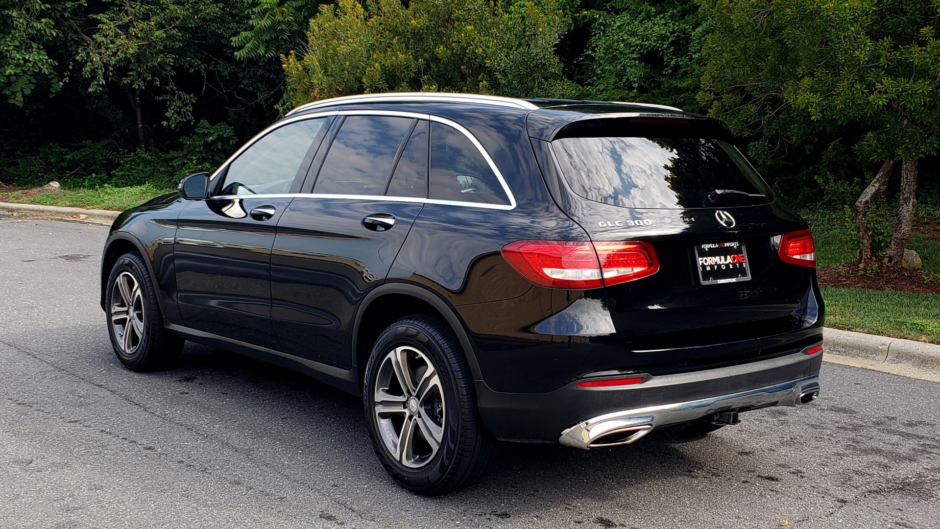 Used 2016 Mercedes-Benz GLC 300 / PANO-ROOF / HEATED SEATS / REARVIEW / NEW TIRES for sale Sold at Formula Imports in Charlotte NC 28227 3