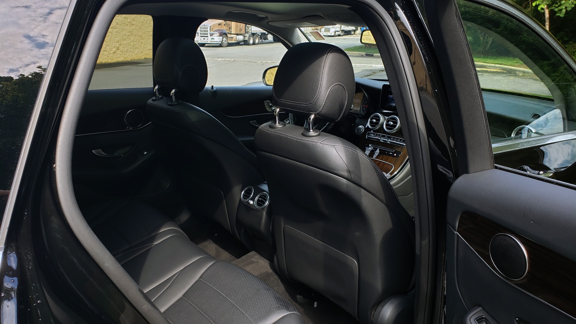 Used 2016 Mercedes-Benz GLC 300 / PANO-ROOF / HEATED SEATS / REARVIEW / NEW TIRES for sale Sold at Formula Imports in Charlotte NC 28227 70