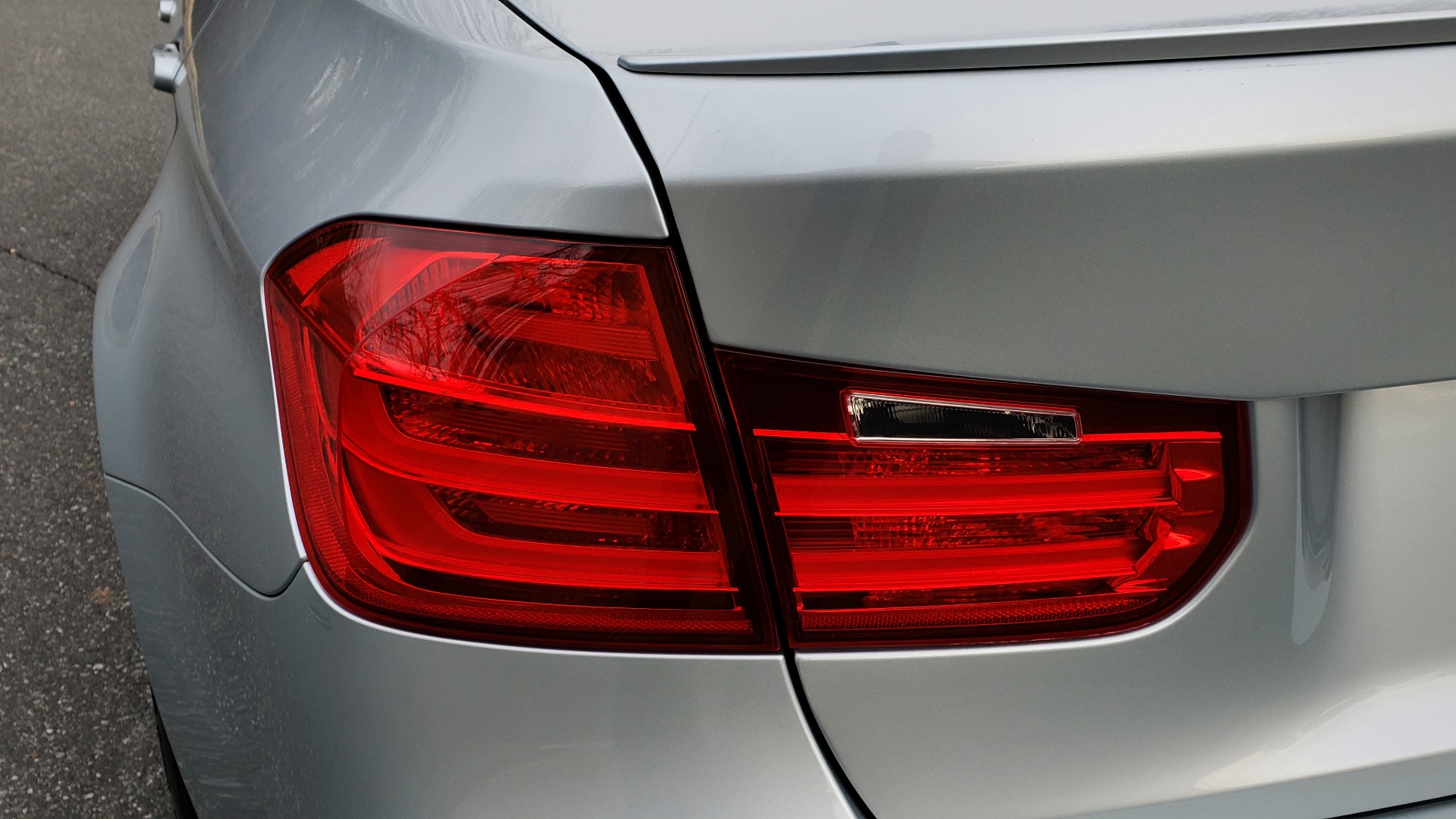 Used 2015 BMW M3 EXECUTIVE PKG / NAV / CAMERA / HUD / CARBON FIBER ROOF for sale Sold at Formula Imports in Charlotte NC 28227 33