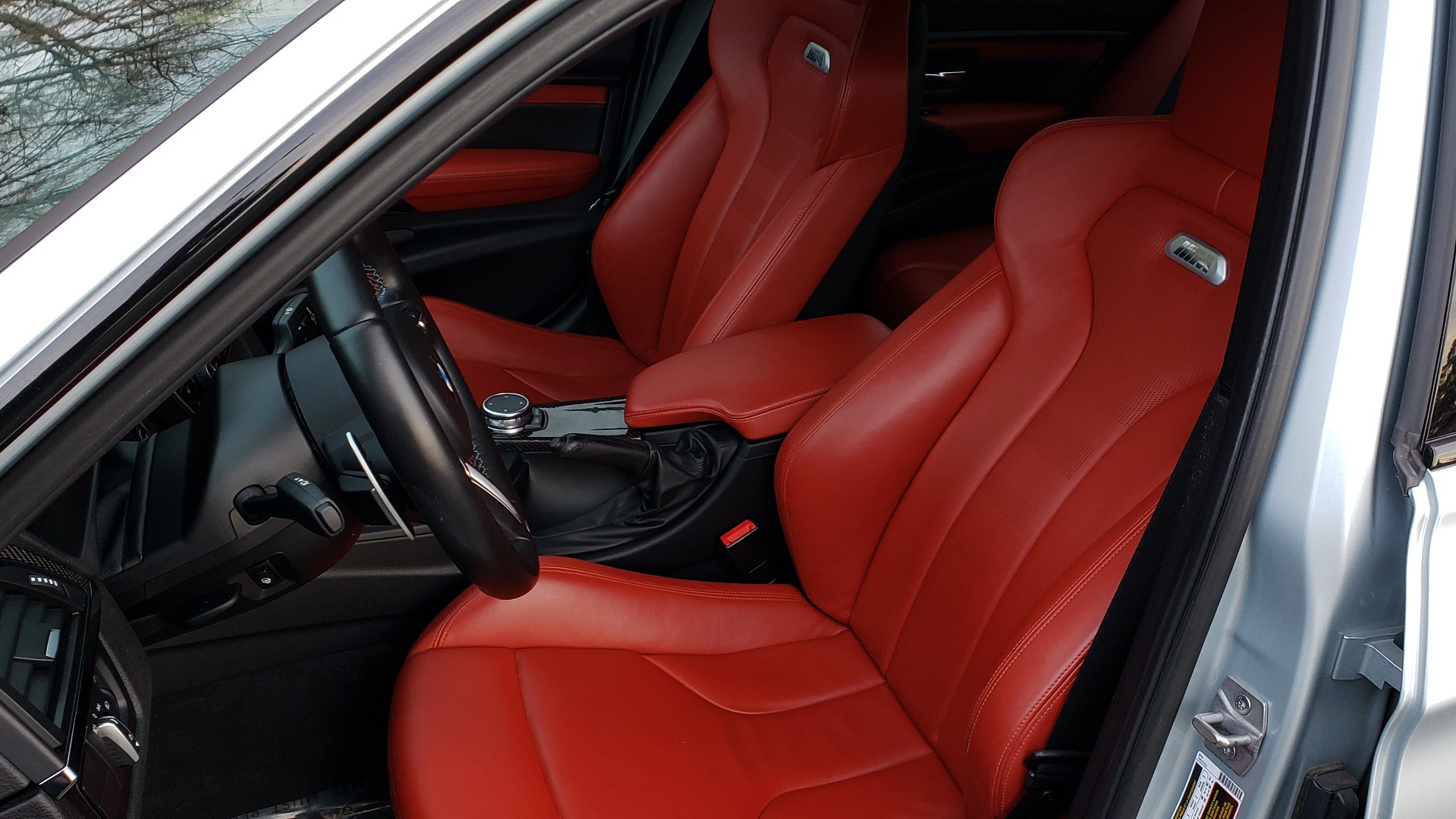 Used 2015 BMW M3 EXECUTIVE PKG / NAV / CAMERA / HUD / CARBON FIBER ROOF for sale Sold at Formula Imports in Charlotte NC 28227 52