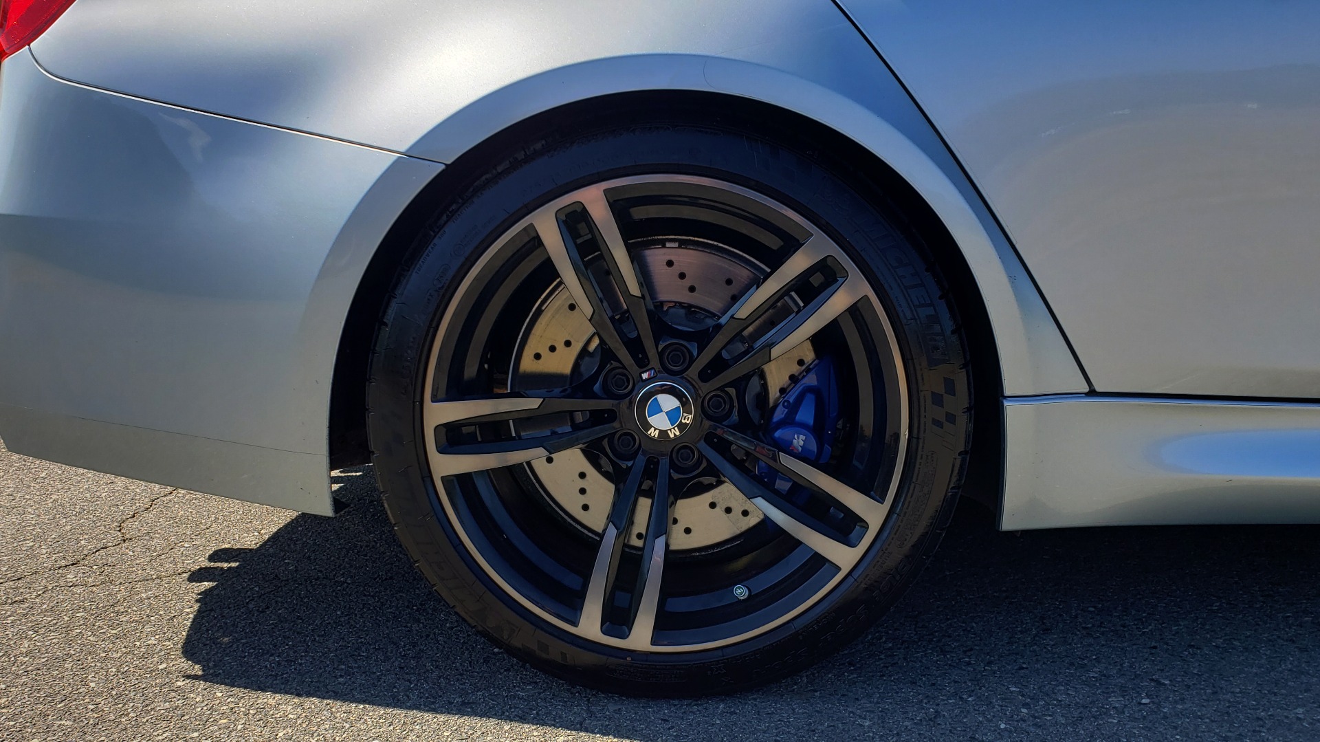 Used 2015 BMW M3 EXECUTIVE PKG / NAV / CAMERA / HUD / CARBON FIBER ROOF for sale Sold at Formula Imports in Charlotte NC 28227 93