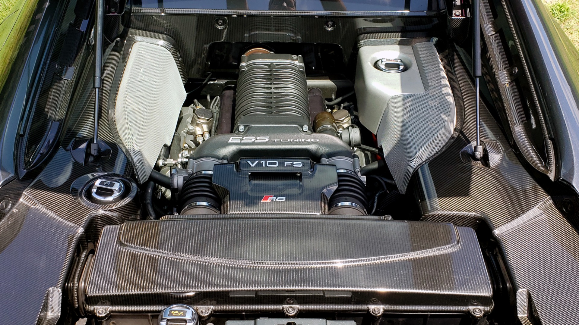 Used 2010 Audi R8 5.2L V10 SUPERCHARGED / AWD / COUPE / CUSTOM TUNED for sale Sold at Formula Imports in Charlotte NC 28227 35