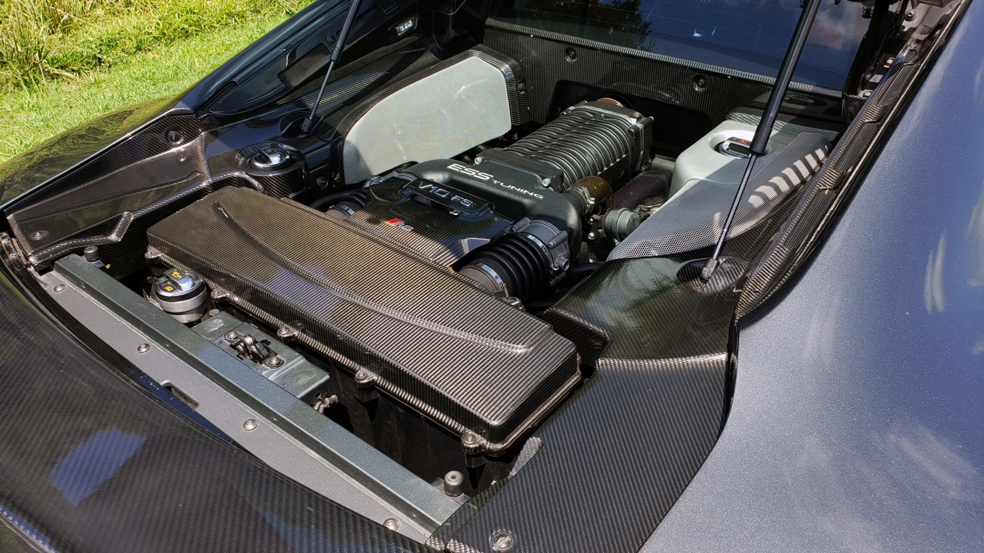 Used 2010 Audi R8 5.2L V10 SUPERCHARGED / AWD / COUPE / CUSTOM TUNED for sale Sold at Formula Imports in Charlotte NC 28227 37
