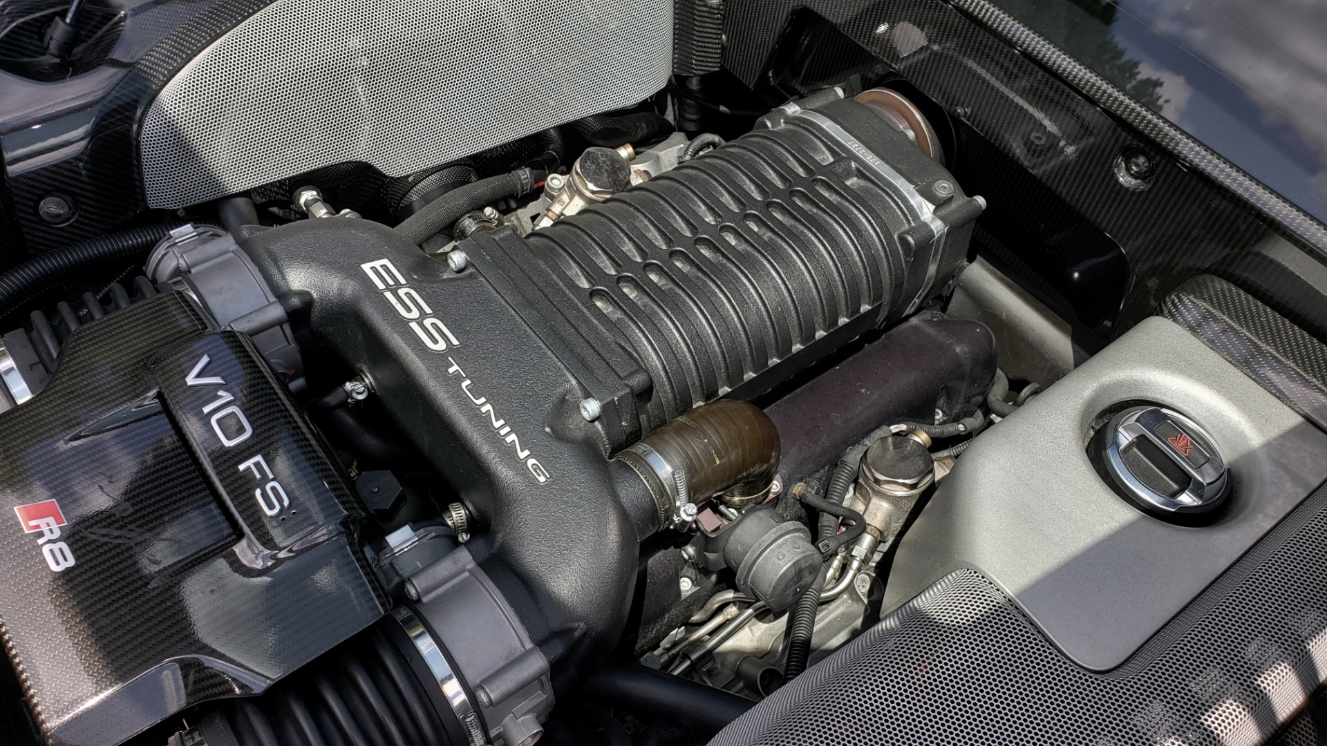 Used 2010 Audi R8 5.2L V10 SUPERCHARGED / AWD / COUPE / CUSTOM TUNED for sale Sold at Formula Imports in Charlotte NC 28227 39