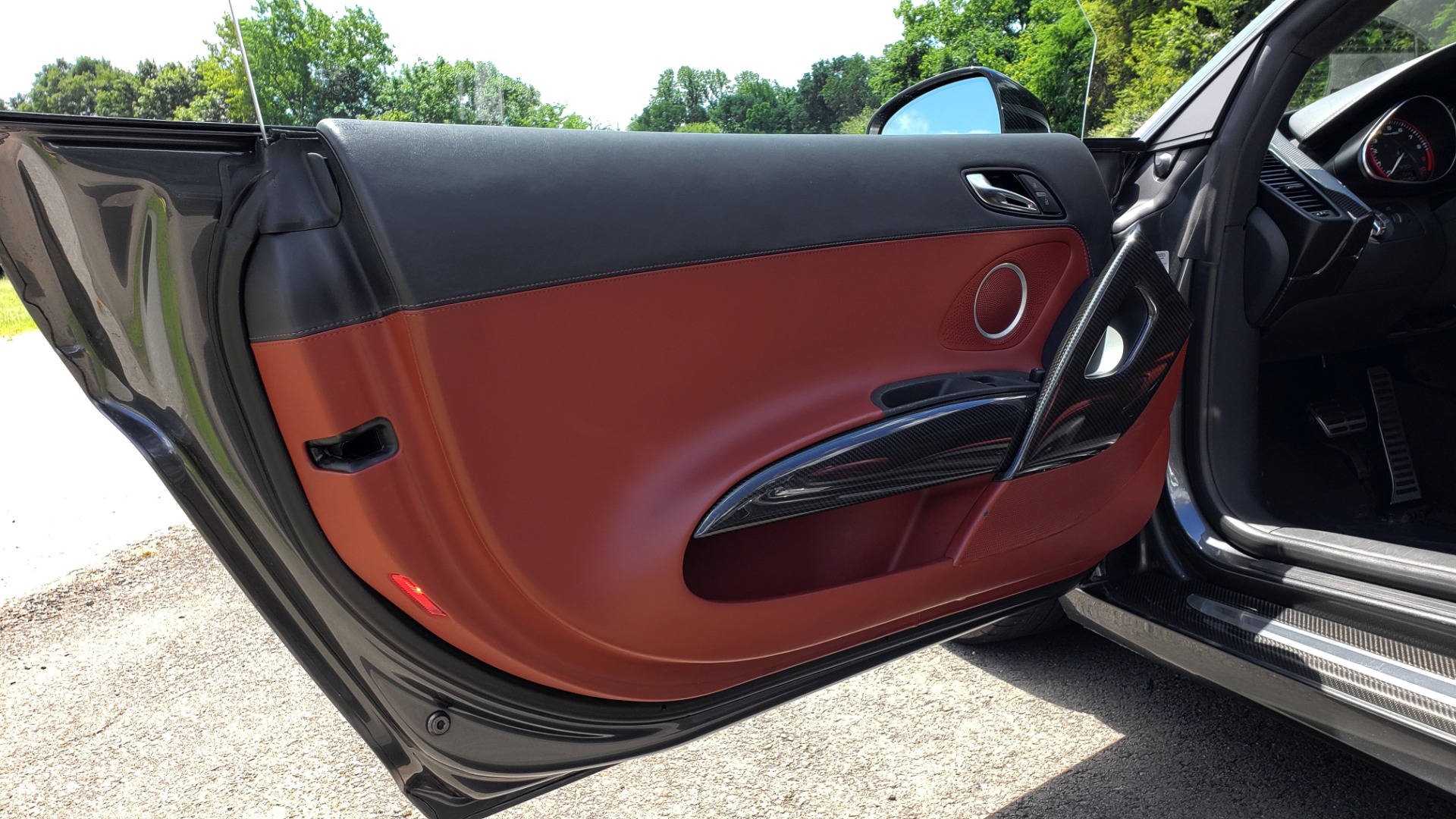 Used 2010 Audi R8 5.2L V10 SUPERCHARGED / AWD / COUPE / CUSTOM TUNED for sale Sold at Formula Imports in Charlotte NC 28227 44
