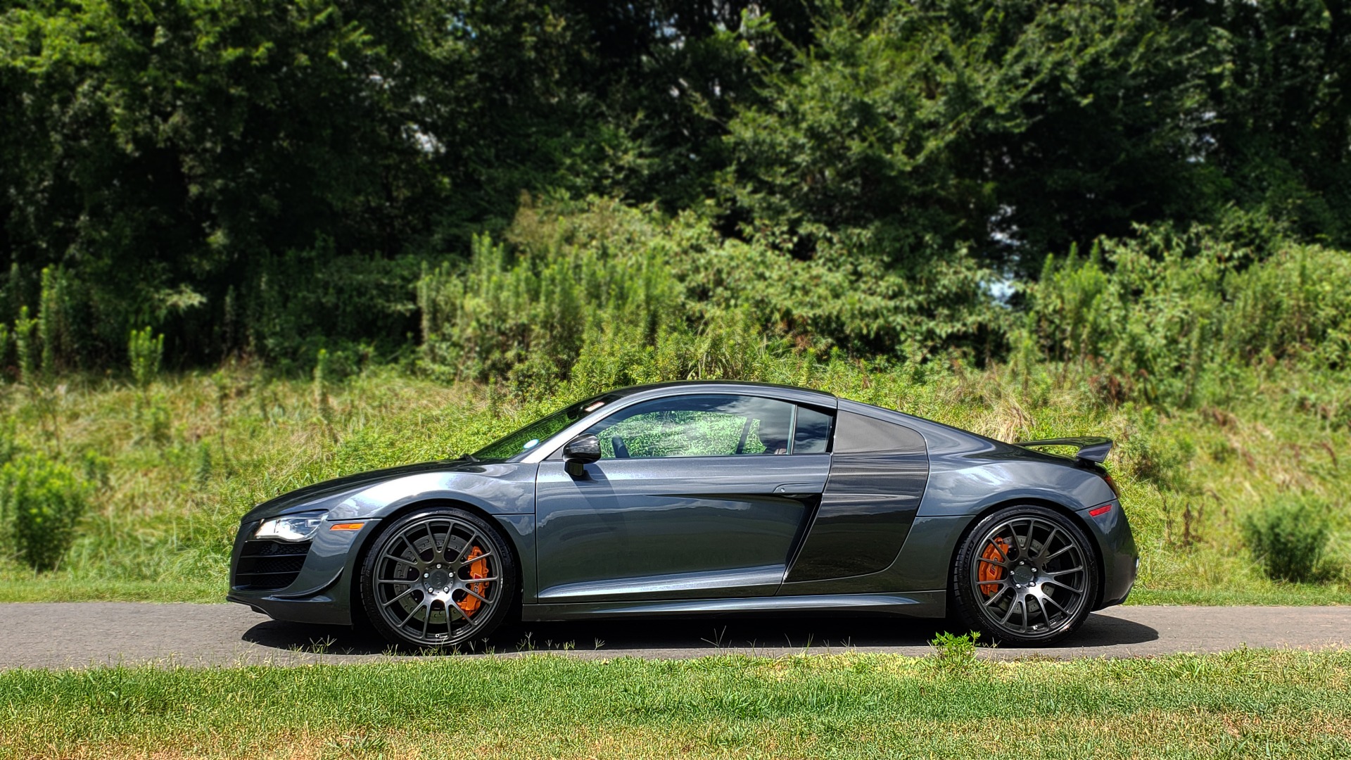 Used 2010 Audi R8 5.2L V10 SUPERCHARGED / AWD / COUPE / CUSTOM TUNED for sale Sold at Formula Imports in Charlotte NC 28227 7