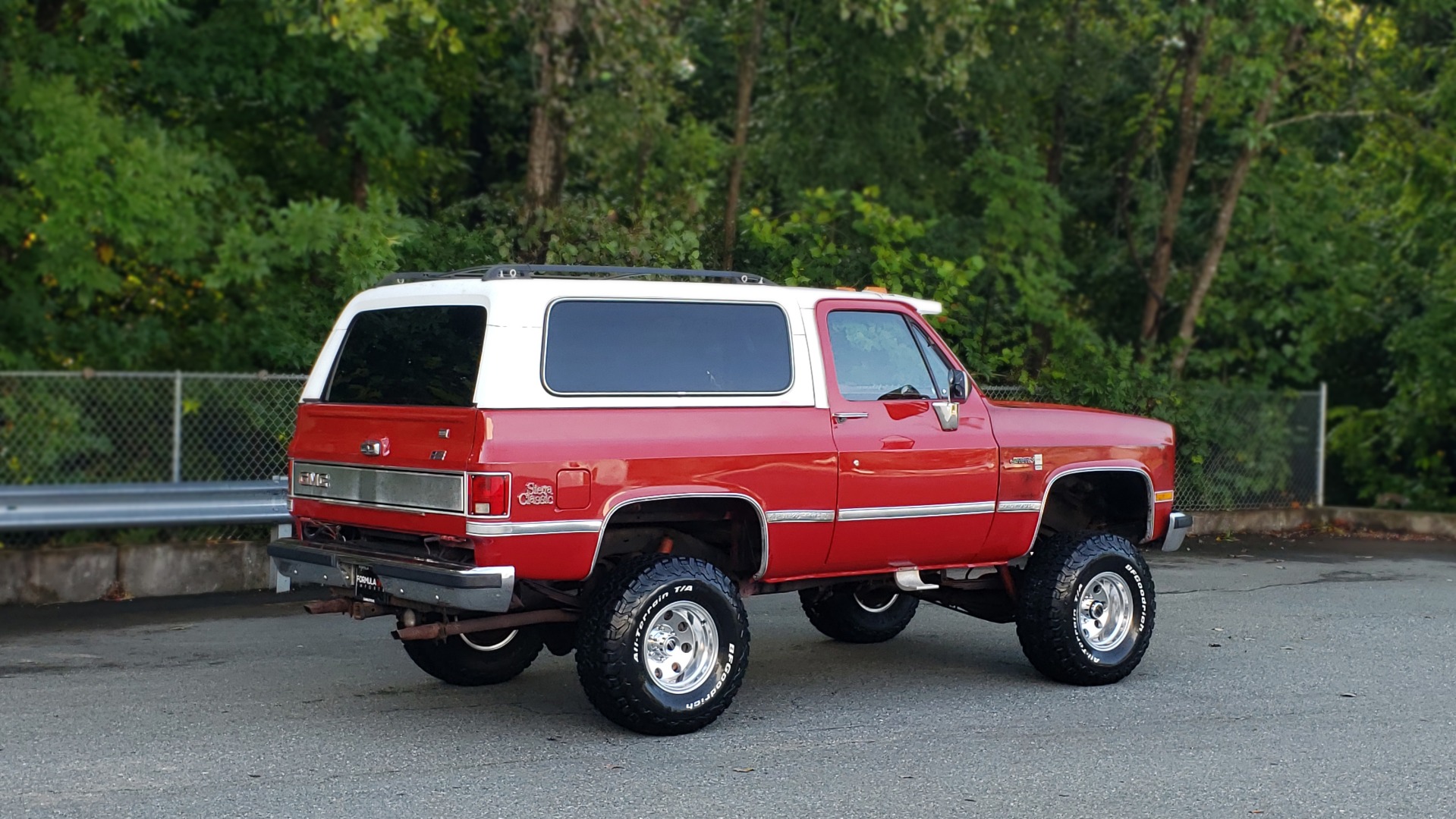 Used 1981 GMC JIMMY K1500 4X4 / 5.0L V8 / AUTO / LIFTED / REMOVABLE TOP for sale Sold at Formula Imports in Charlotte NC 28227 3