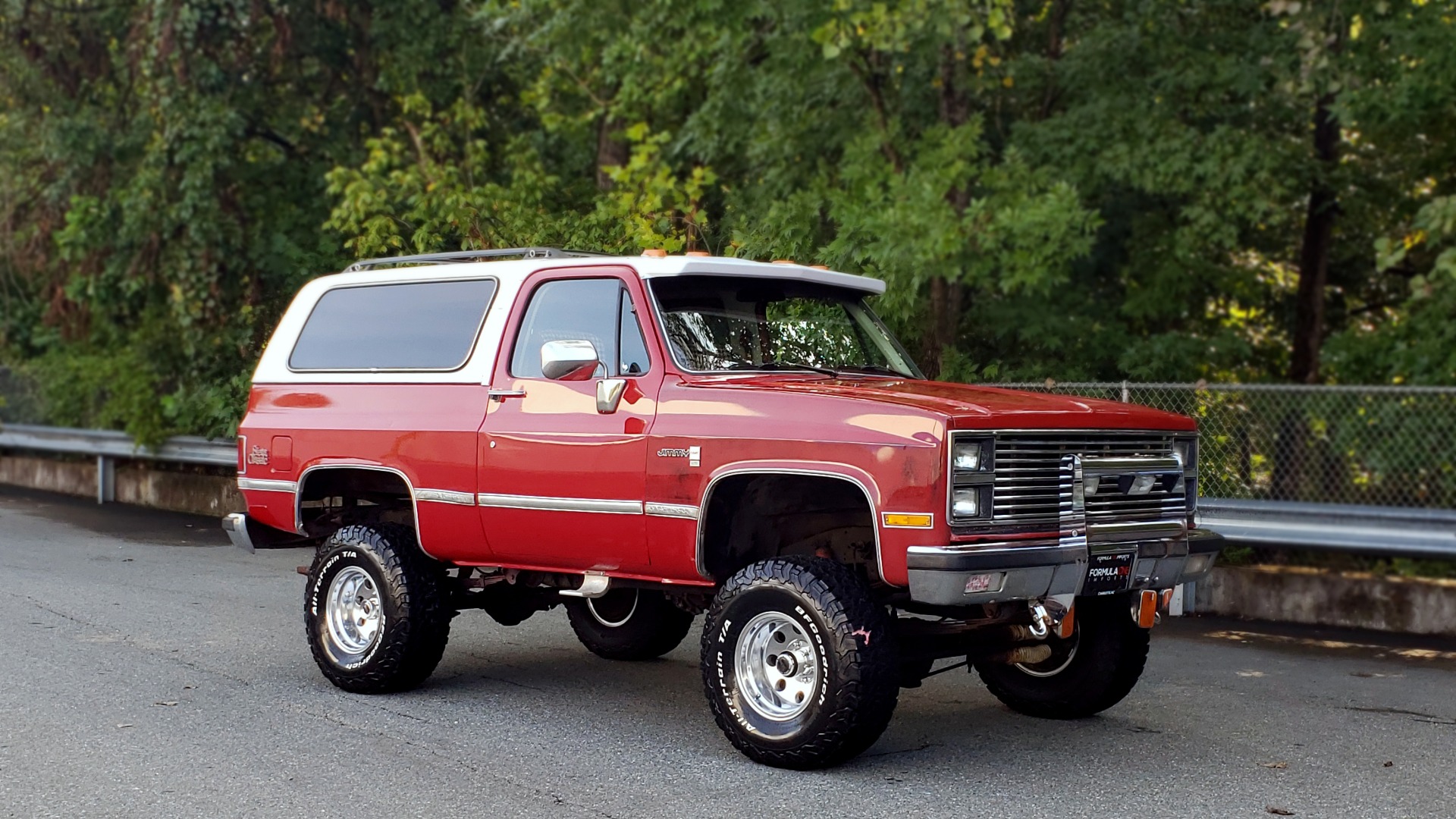 Used 1981 GMC JIMMY K1500 4X4 / 5.0L V8 / AUTO / LIFTED / REMOVABLE TOP for sale Sold at Formula Imports in Charlotte NC 28227 1