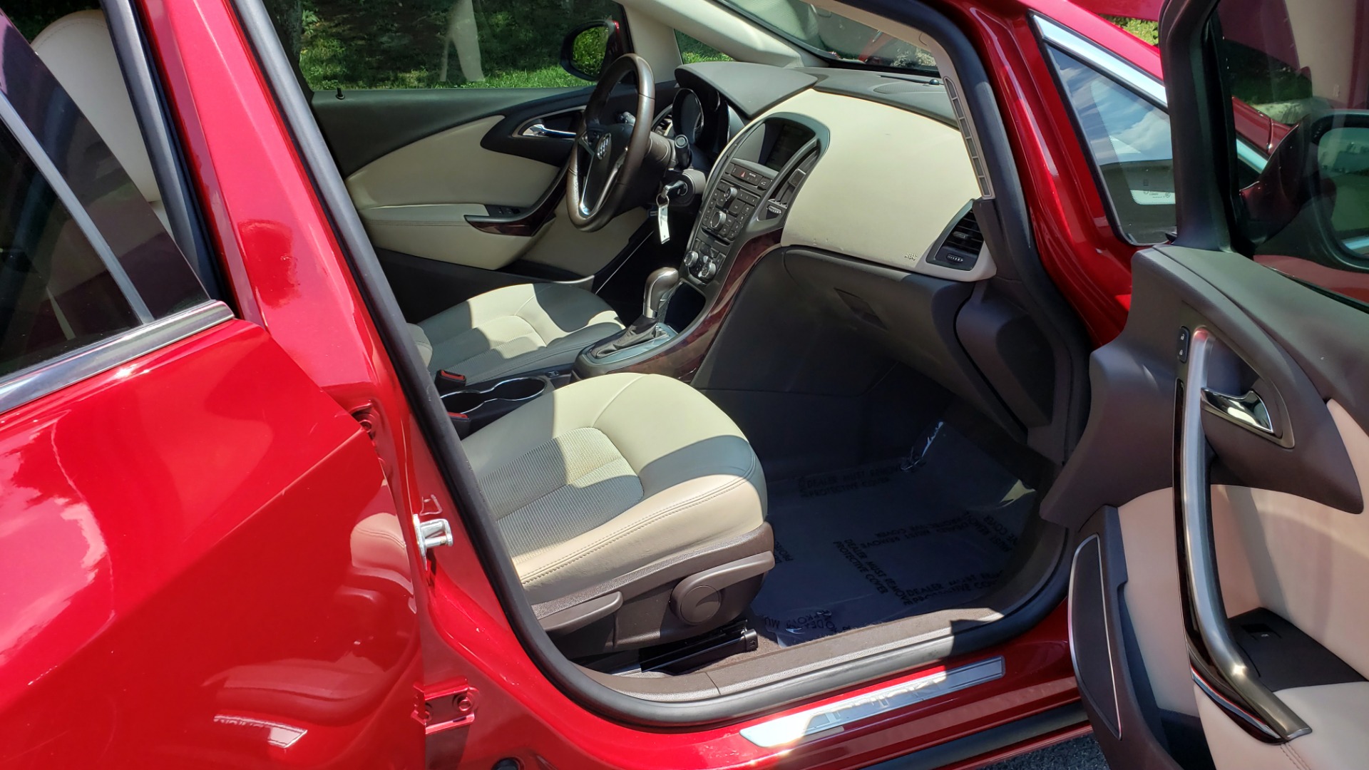 Used 2016 Buick VERANO SPORT TOURING / SUNROOF / HTD STS / 18IN WHEELS / REARVIEW for sale Sold at Formula Imports in Charlotte NC 28227 12