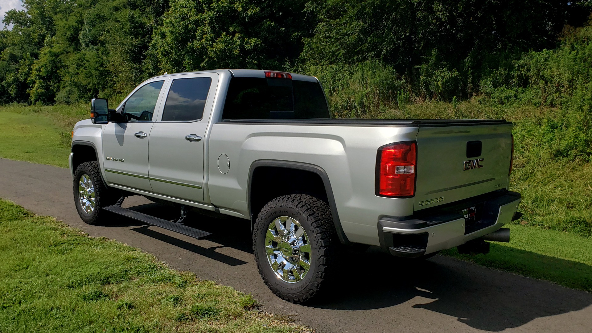 Used 2018 GMC SIERRA 2500HD DENALI 4WD / 6.6L DURAMAX / NAV / SUNROOF / BOSE / REARVIEW for sale Sold at Formula Imports in Charlotte NC 28227 4