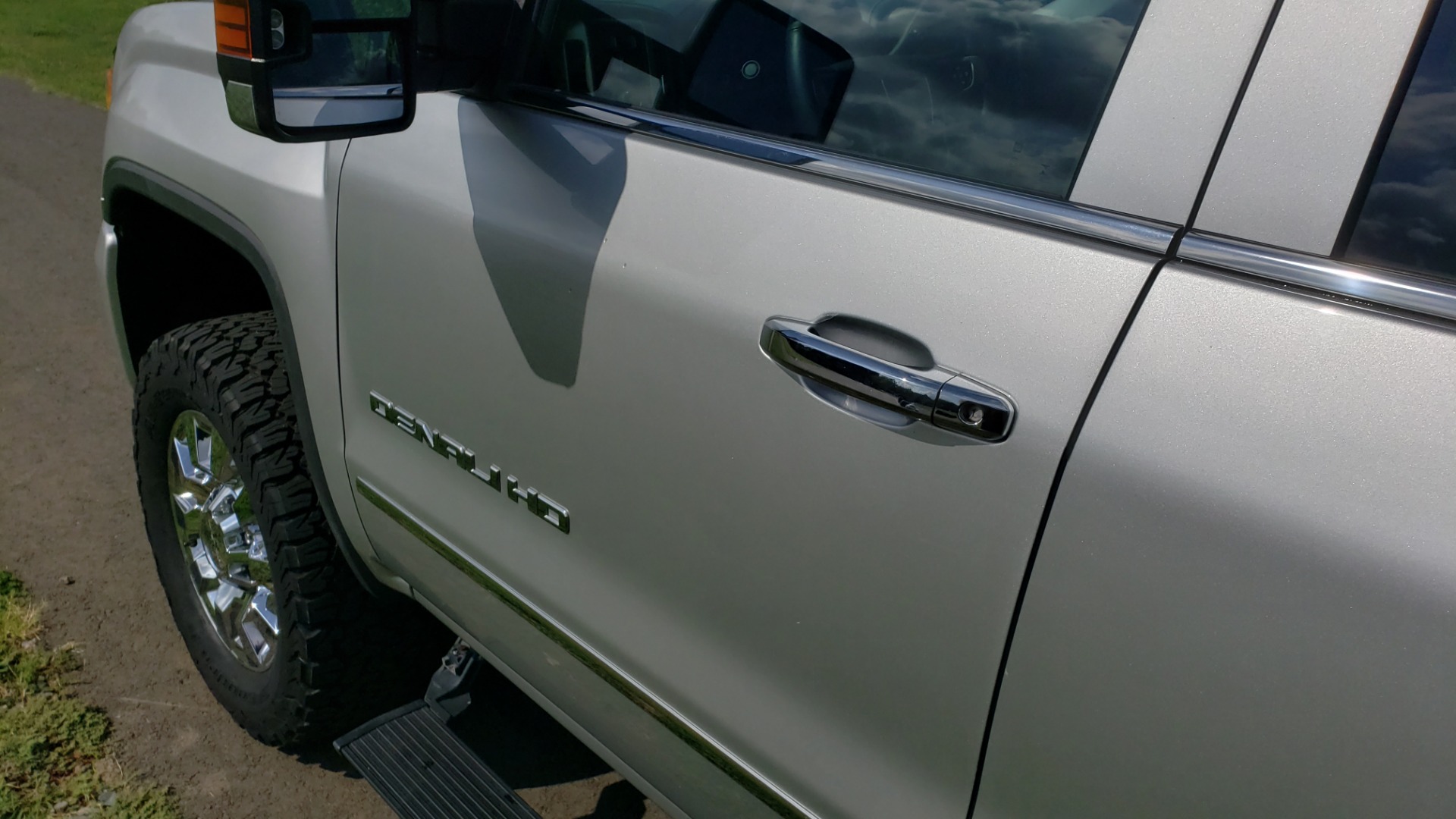 Used 2018 GMC SIERRA 2500HD DENALI 4WD / 6.6L DURAMAX / NAV / SUNROOF / BOSE / REARVIEW for sale Sold at Formula Imports in Charlotte NC 28227 6