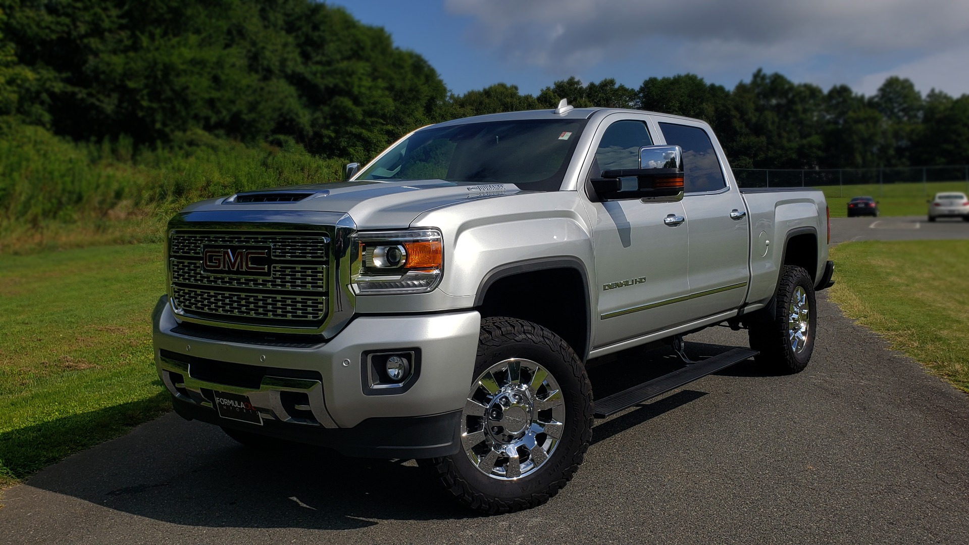 Used 2018 GMC SIERRA 2500HD DENALI 4WD / 6.6L DURAMAX / NAV / SUNROOF / BOSE / REARVIEW for sale Sold at Formula Imports in Charlotte NC 28227 1