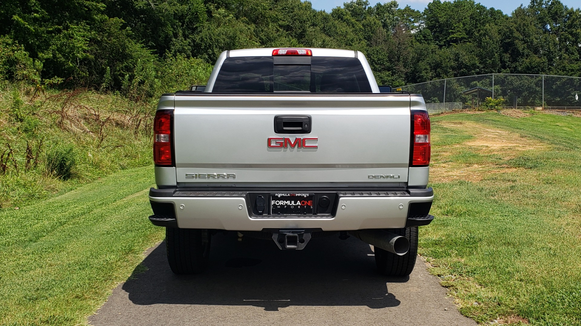 Used 2018 GMC Sierra 2500HD Denali for sale Sold at Formula Imports in Charlotte NC 28227 5
