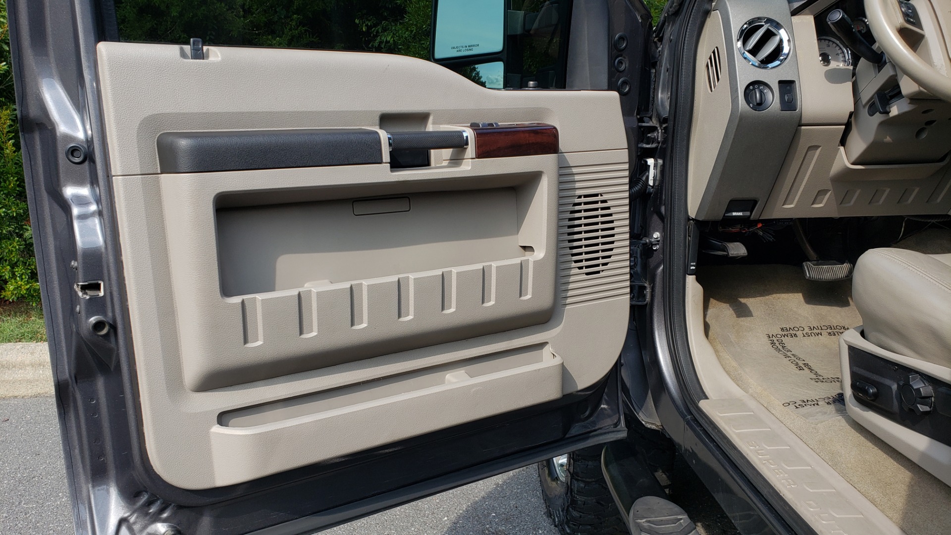 Used 2008 Ford Super Duty F-250 SRW Lariat for sale Sold at Formula Imports in Charlotte NC 28227 32